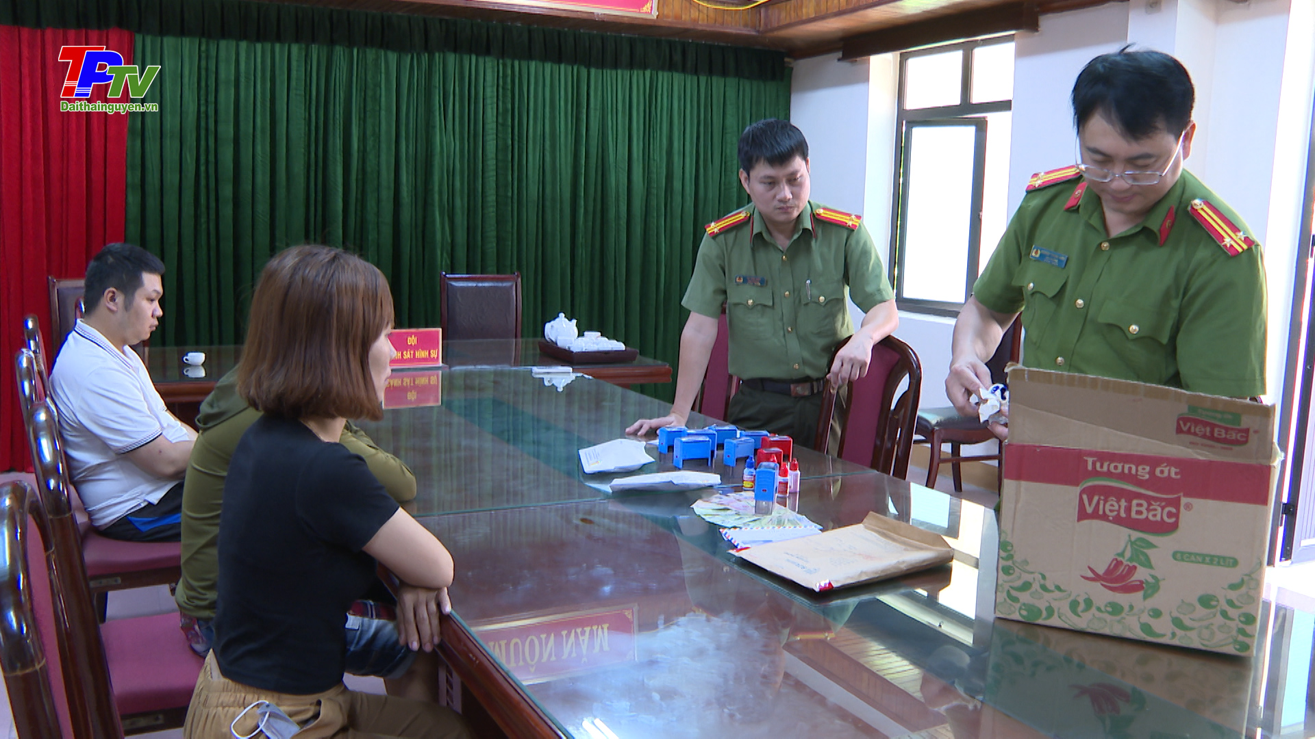 Bắt giữ một số đối tượng làm giả giấy tờ của bệnh viện để bán kiếm lời 