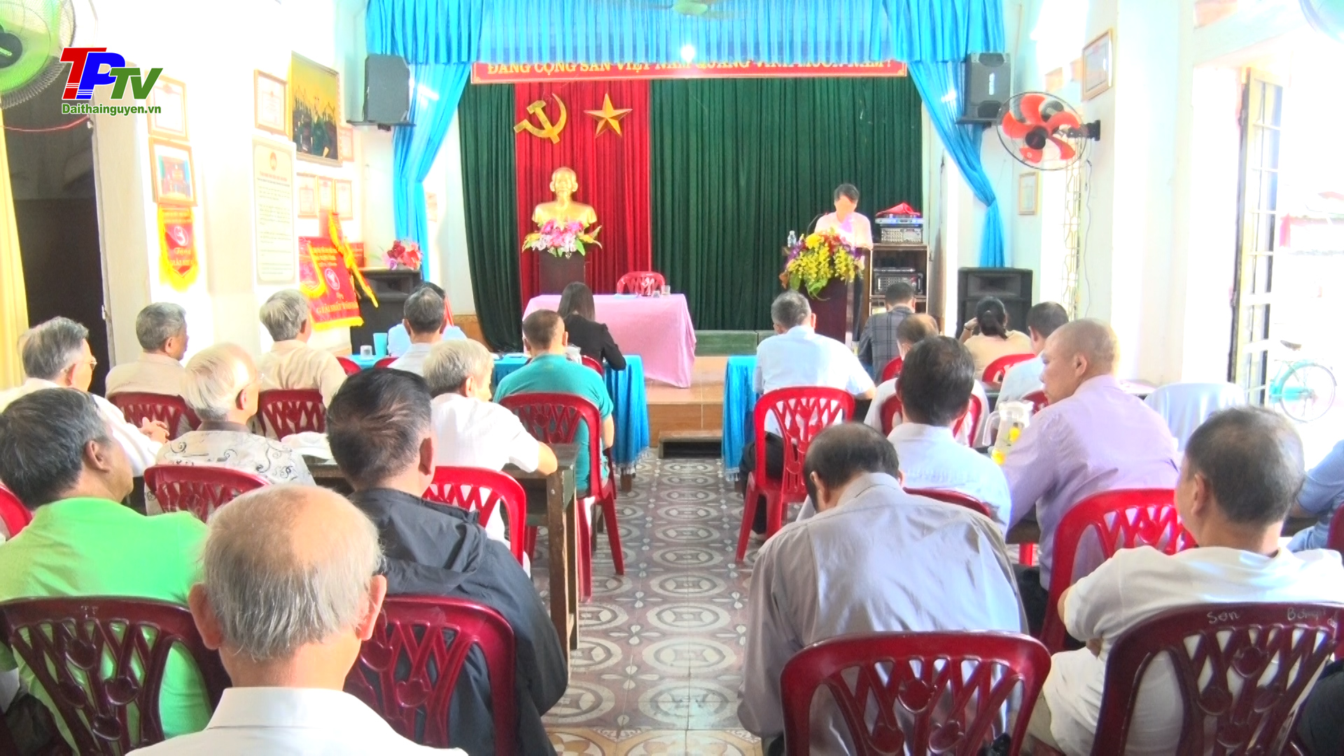 Chi bộ tổ dân phố 13, phường Trung Thành sinh hoạt Chi bộ thường kỳ tháng 11/2022.