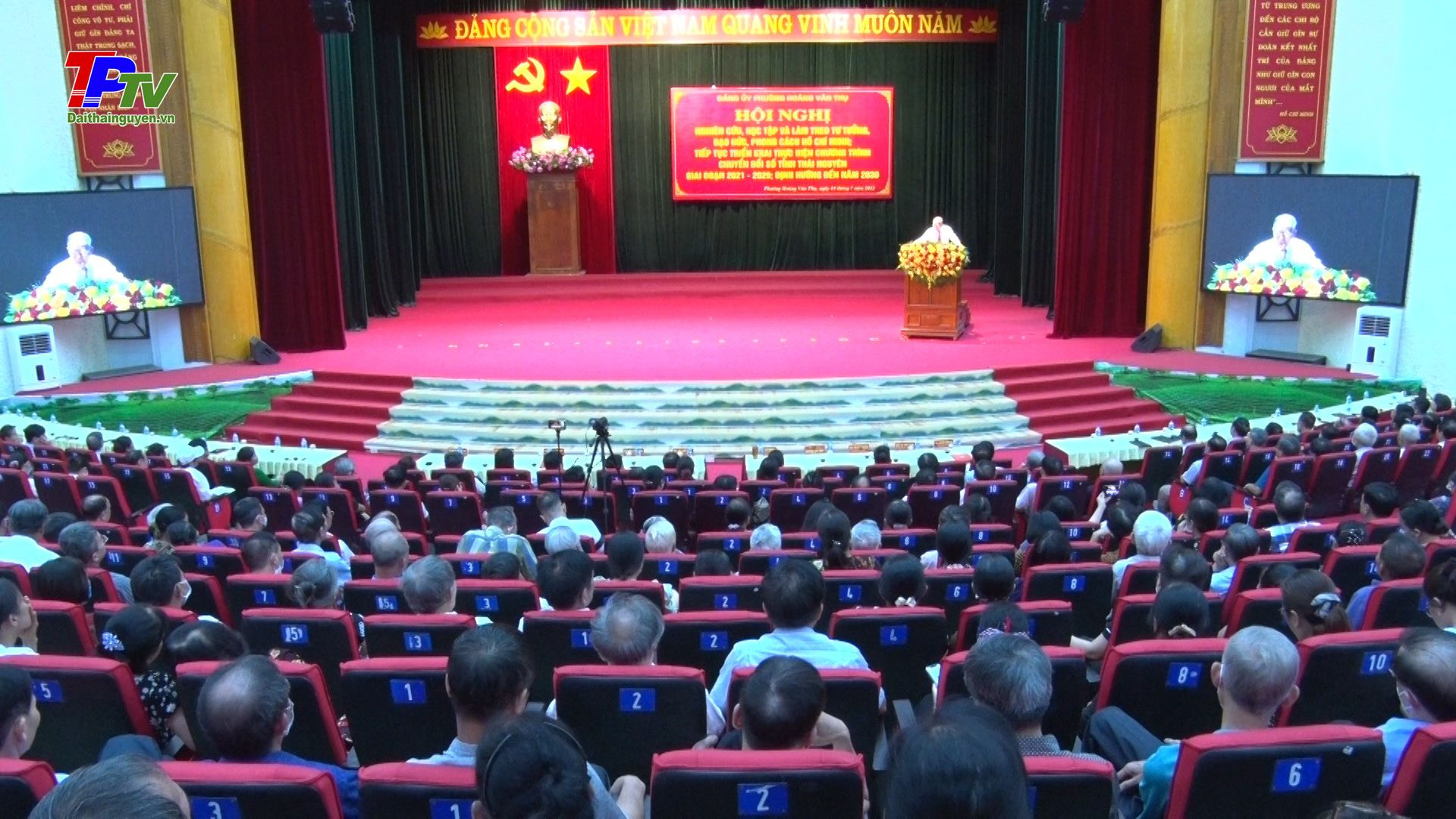 Đảng bộ phường Hoàng Văn Thụ: Sinh hoạt chính trị chủ đề học tập và làm theo tư tưởng, đạo đức, phong cách Hồ Chí Minh.