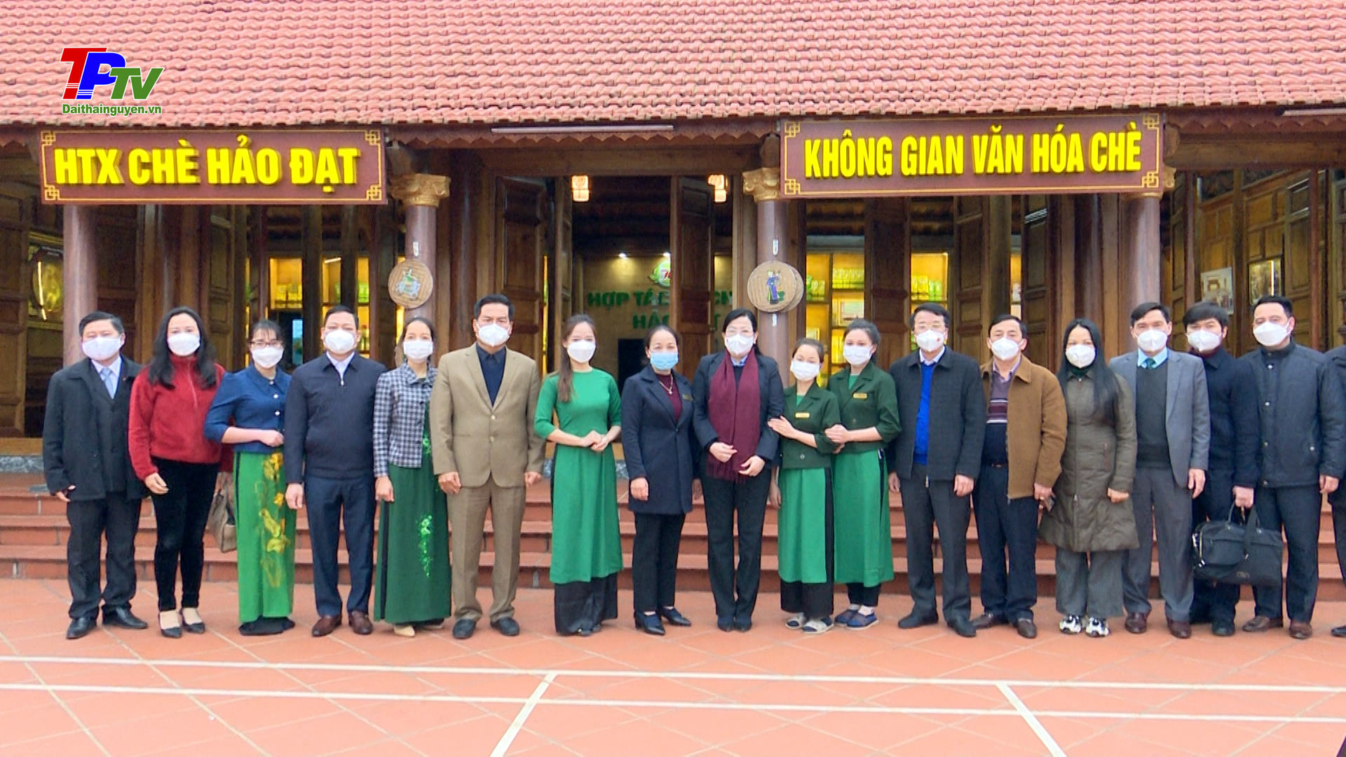 Đồng chí Bí Thư Tỉnh ủy thăm, kiểm tra hoạt động sản xuất kinh doanh và công tác phòng chống dịch covid-19 tại Hợp tác xã chè Hảo Đạt