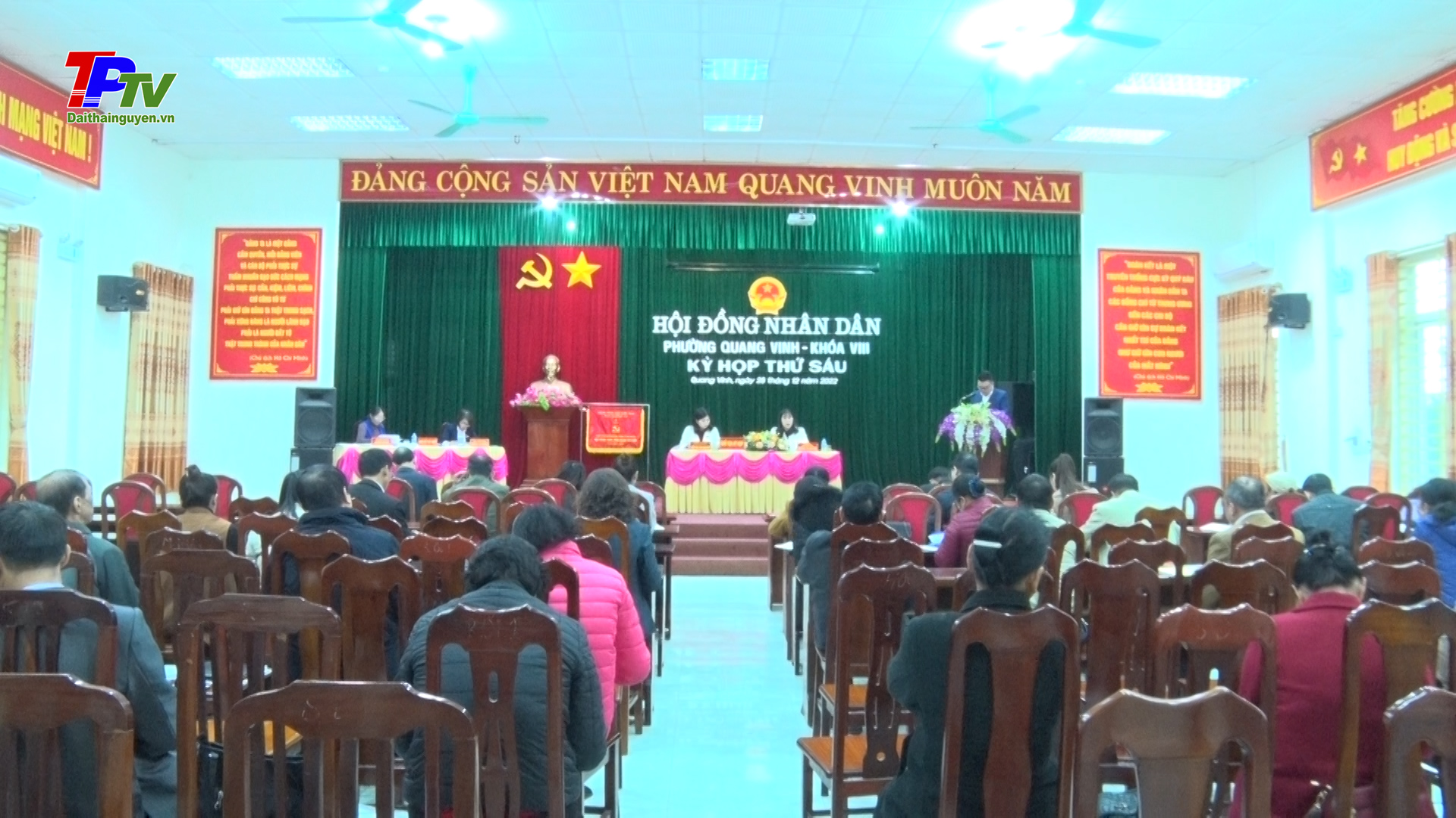 Kỳ họp thứ sáu HĐND phường Quang Vinh khóa VIII.