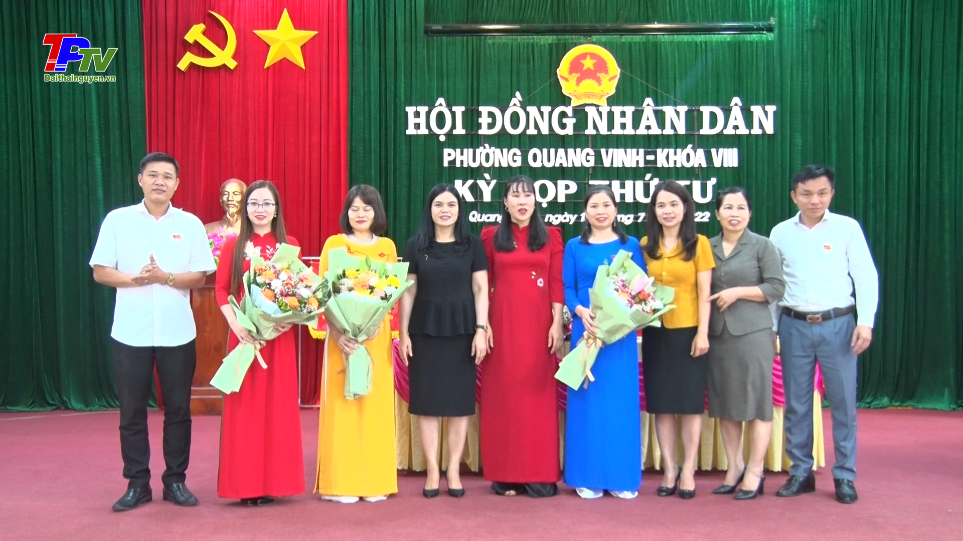 Kỳ họp thứ tư HĐND phường Quang Vinh khóa VIII
