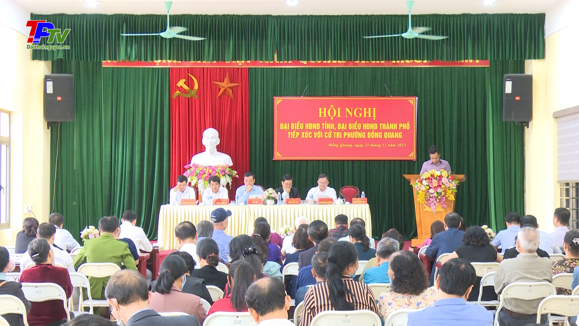 Đại biểu HĐND Tỉnh và Thành phố Thái Nguyên tiếp xúc cử tri phường Đồng Quang.