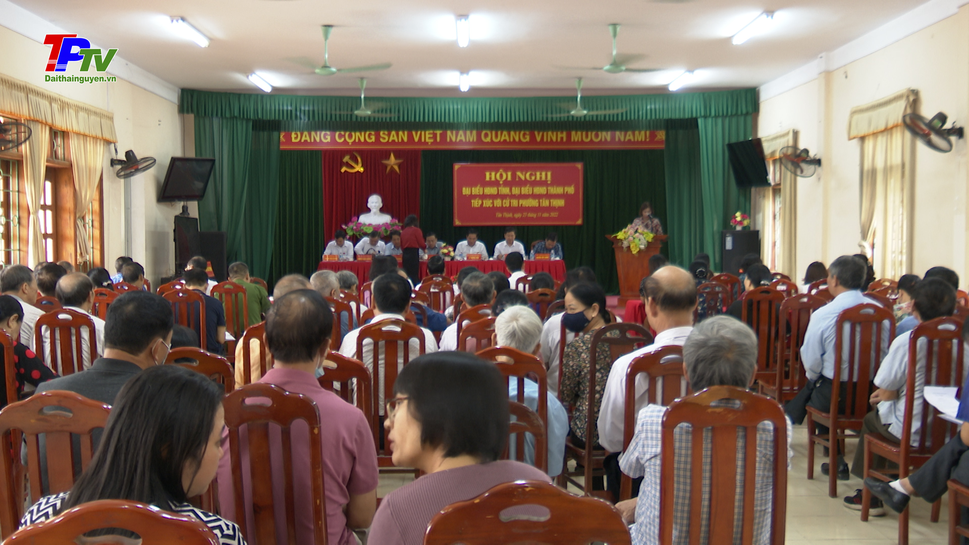 Đại biểu HĐND và thành phố Thái Nguyên tiếp xúc cử tri phường Tân Thịnh