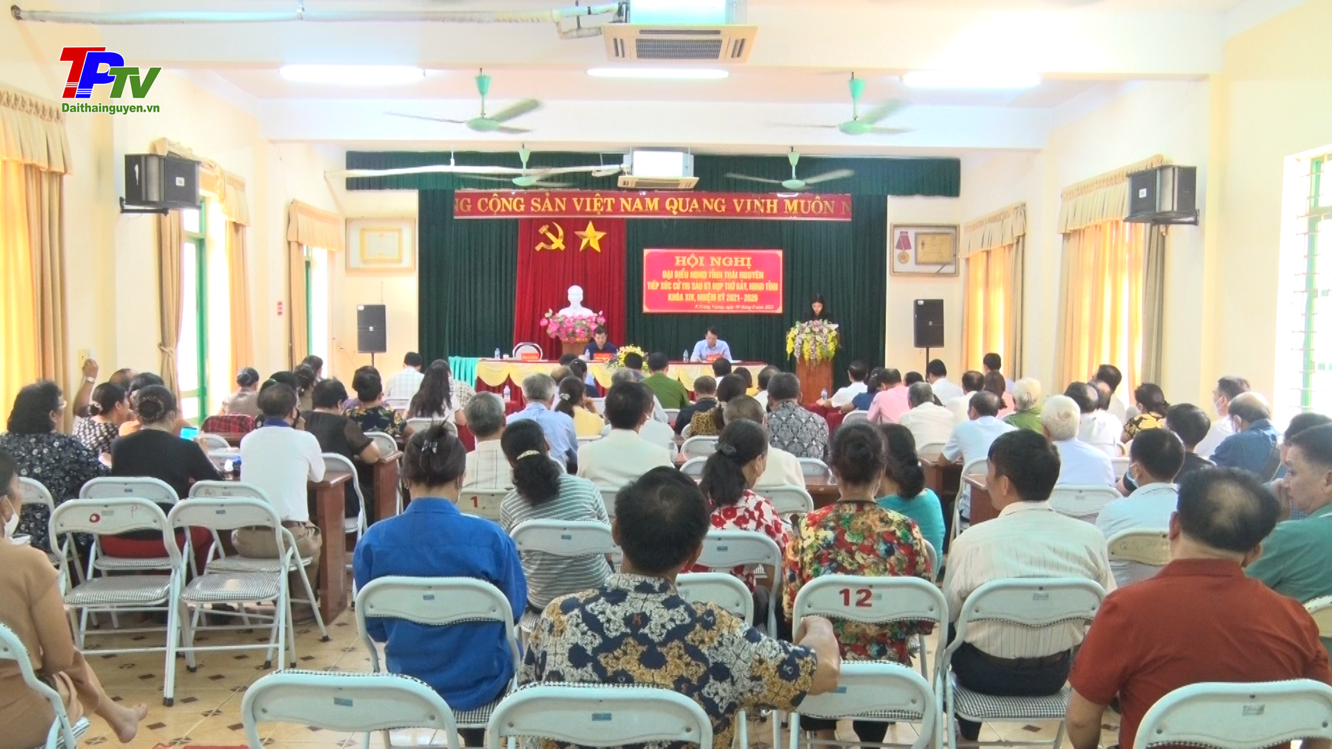 Đại biểu HĐND tỉnh Thái Nguyên tiếp xúc cử tri phường Trưng Vương sau Kỳ họp thứ 7 HĐND tình khóa XIV.