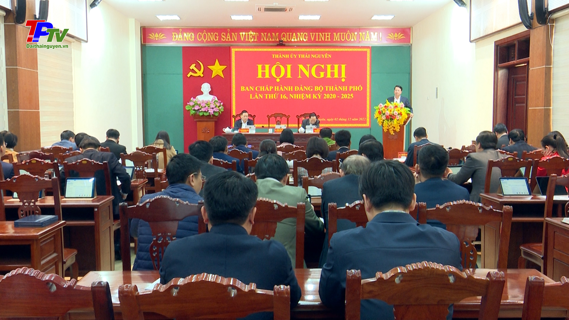 Lãnh đạo hoàn thành vượt mức các chỉ tiêu phát triển kinh tế - xã hội.