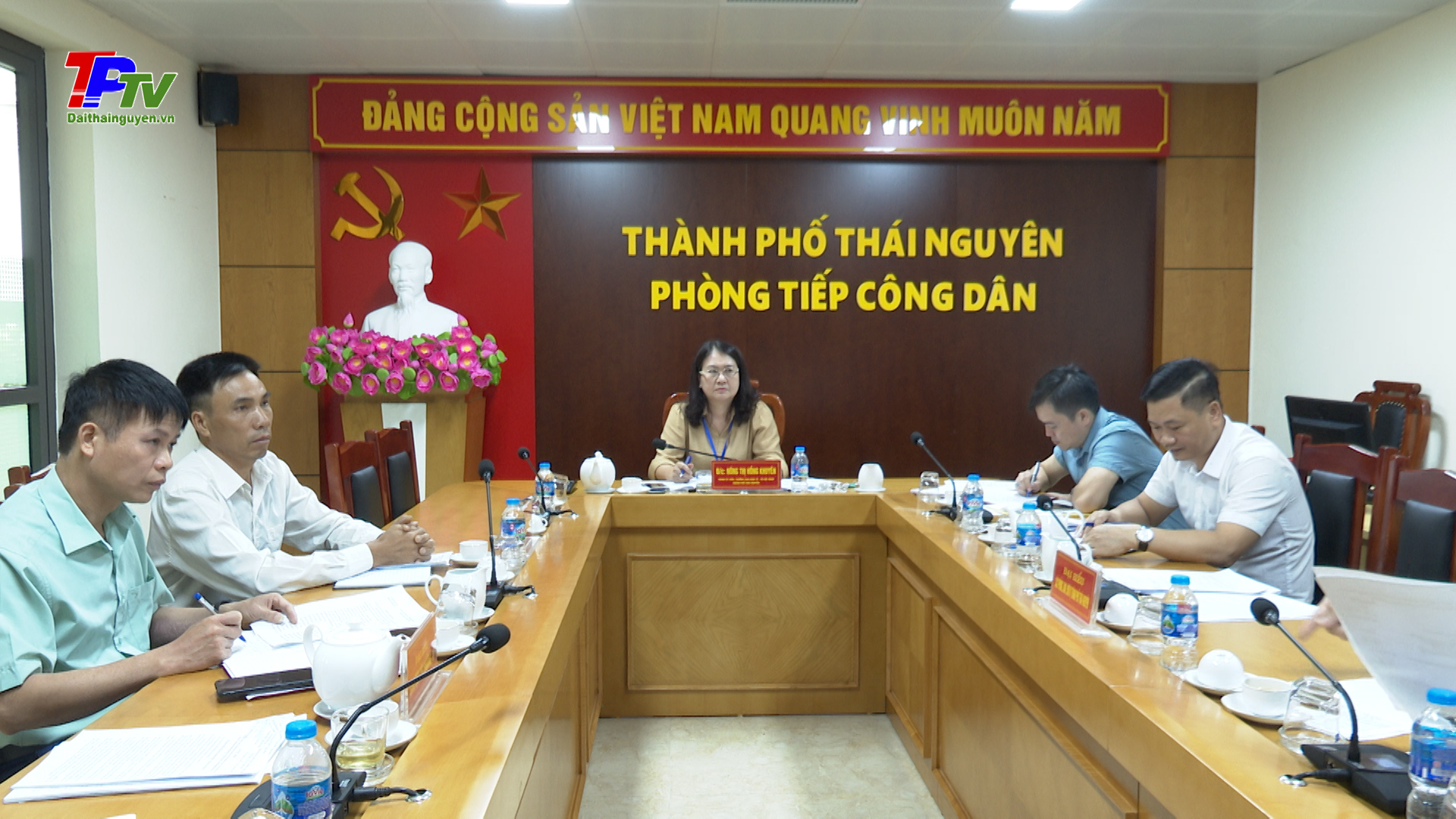 Tiếp công dân, giải quyết đề nghị của công dân Trần Hải Đường, Chủ nhiệm HTX Dịch vụ - Nông nghiệp Đồng Bẩm.