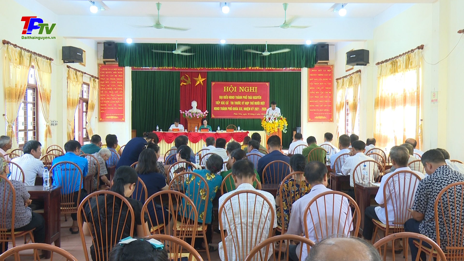 Đại biểu HĐND thành phố Thái Nguyên tiếp xúc cử tri xã Phúc Trìu