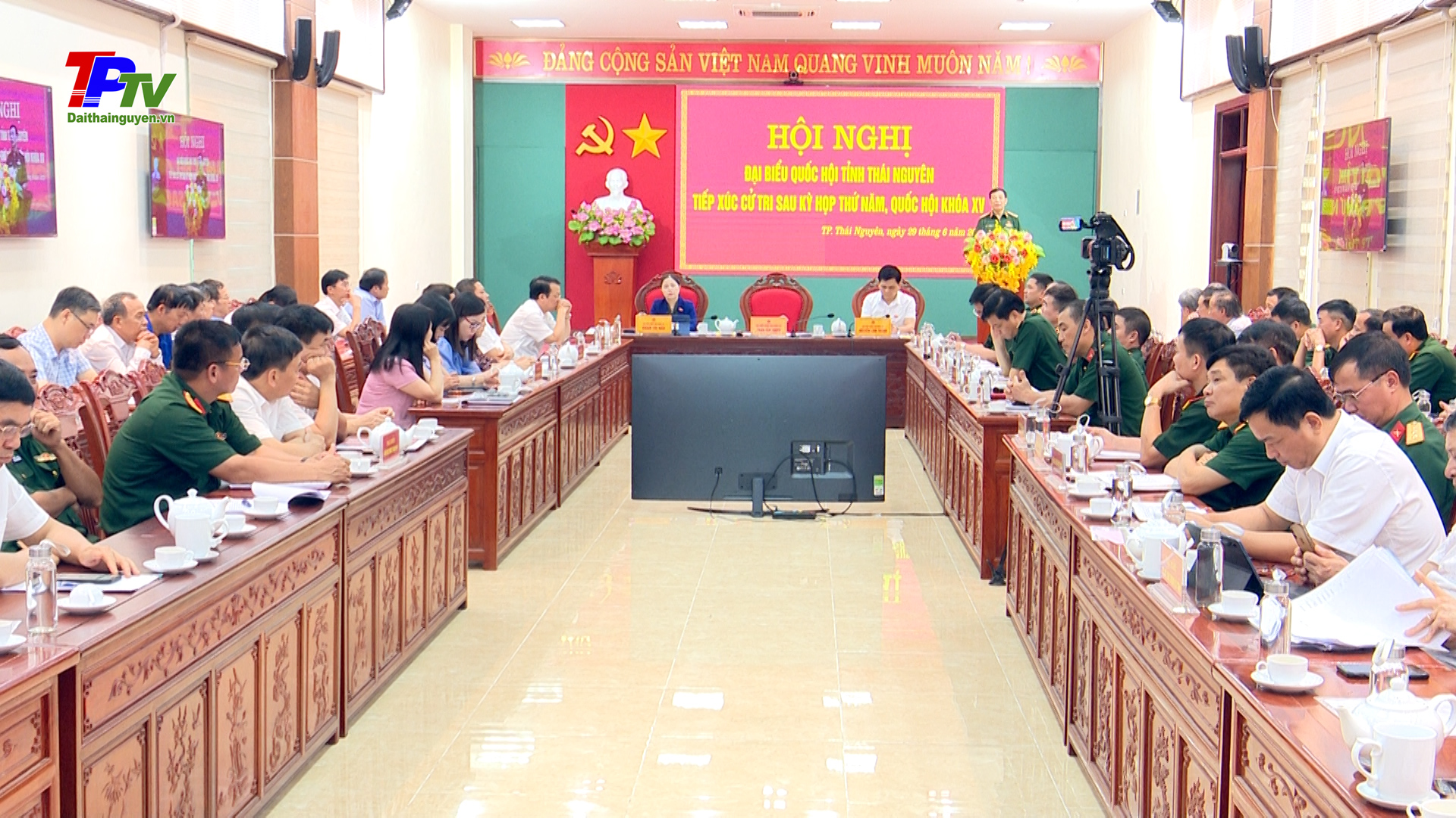 Bộ trưởng Bộ Quốc phòng tiếp xúc cử tri sau kỳ họp thứ Năm, Quốc hội khóa XV.