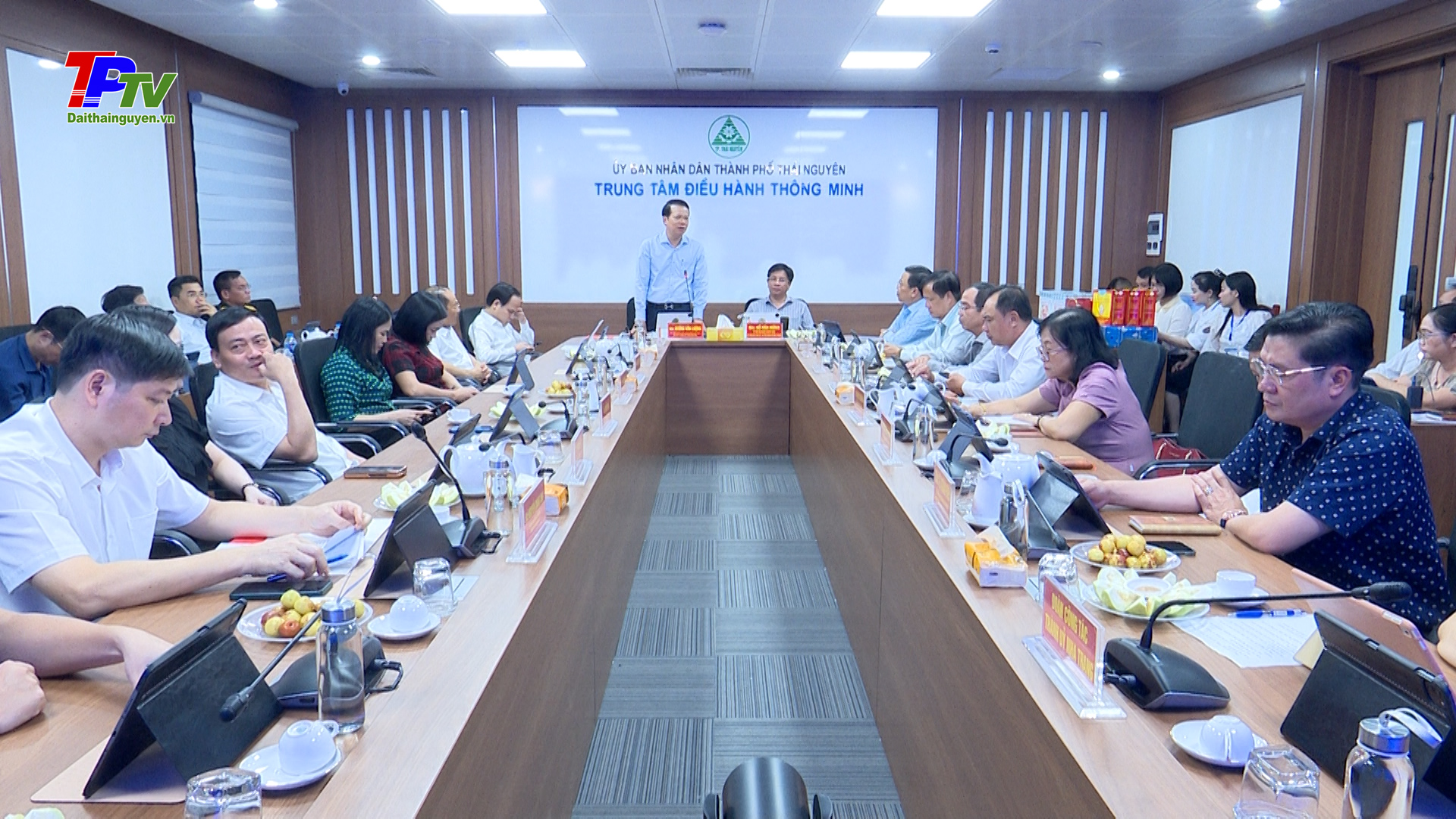 Đoàn công tác của BTV Thành ủy Nha Trang thăm và làm việc tại thành phố Thái Nguyên.