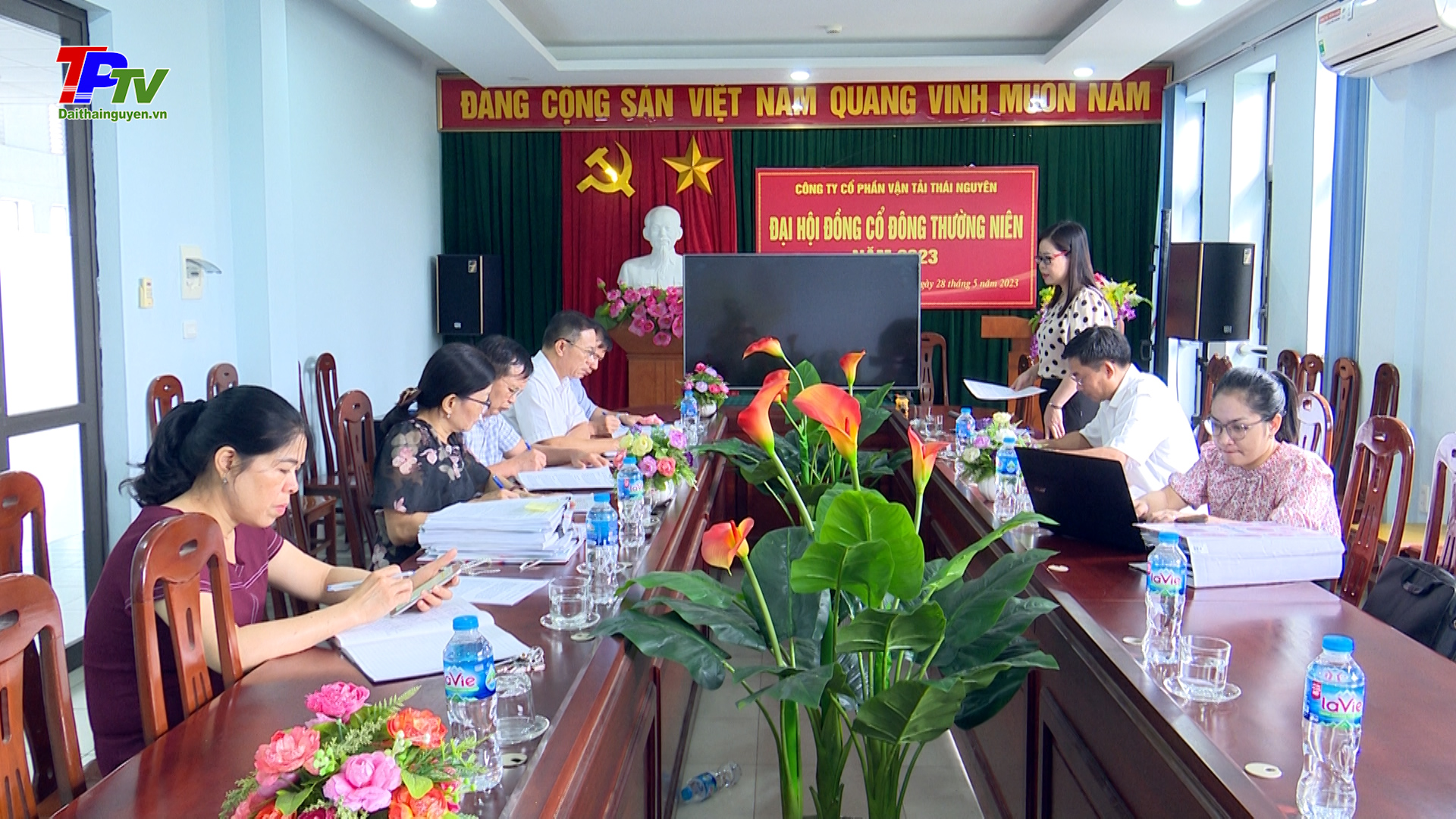 Đoàn kiểm tra của Ban thường vụ Thành ủy kiểm tra tại Đảng bộ Công ty CP Vận tải Thái Nguyên