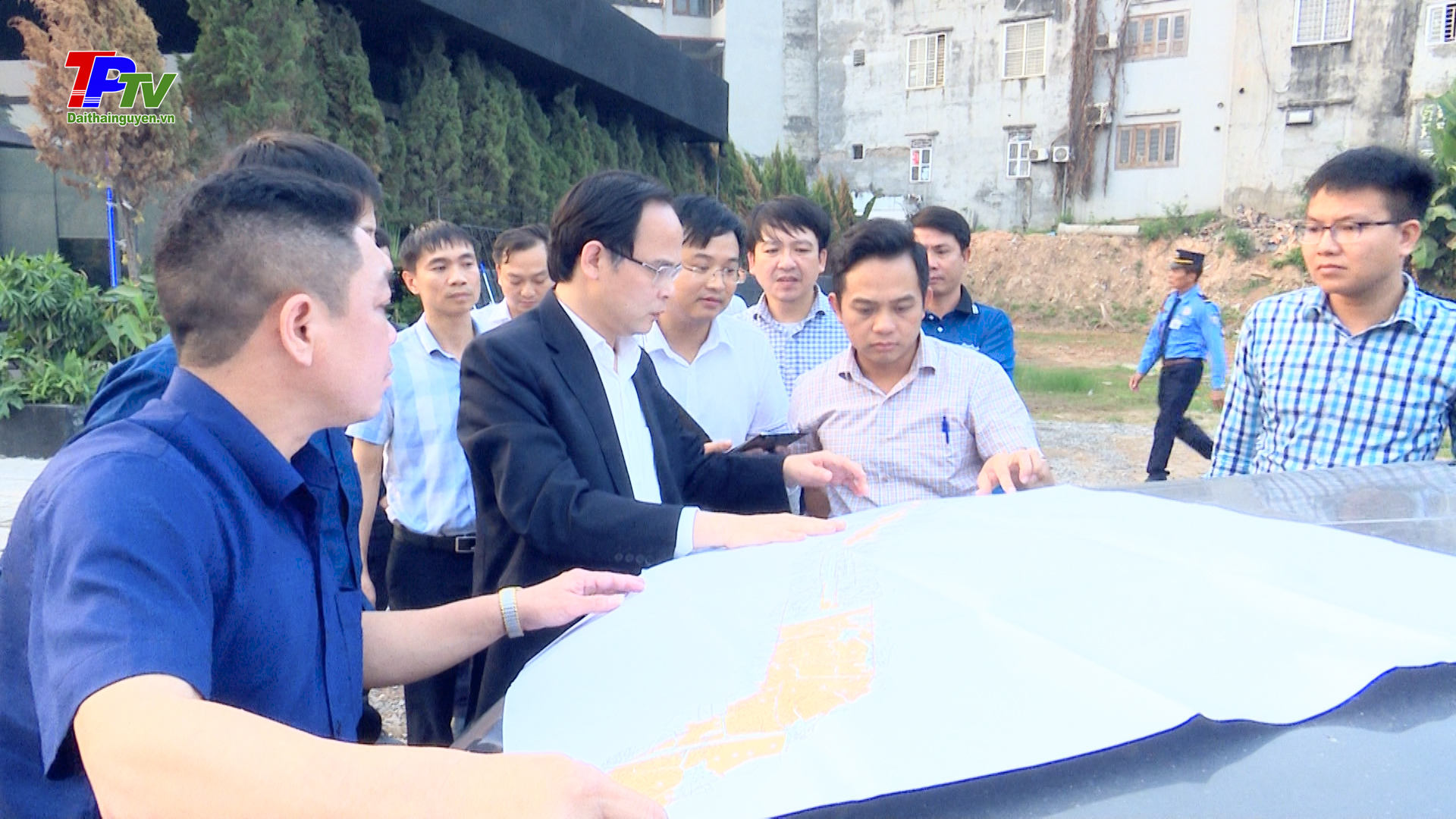 Đồng chí Chủ tịch UBND thành phố Thái Nguyên kiểm tra các Dự án khu dân cư 2 bên đường Bắc Sơn kéo dài.