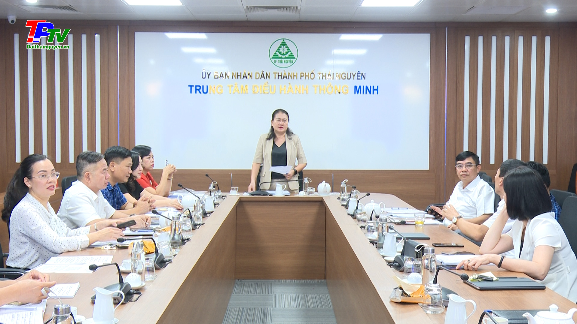 Thẩm tra các nội dung trình tại kỳ họp thứ mười ba (Kỳ họp chuyên đề) HĐND Thành phố Khóa XIX