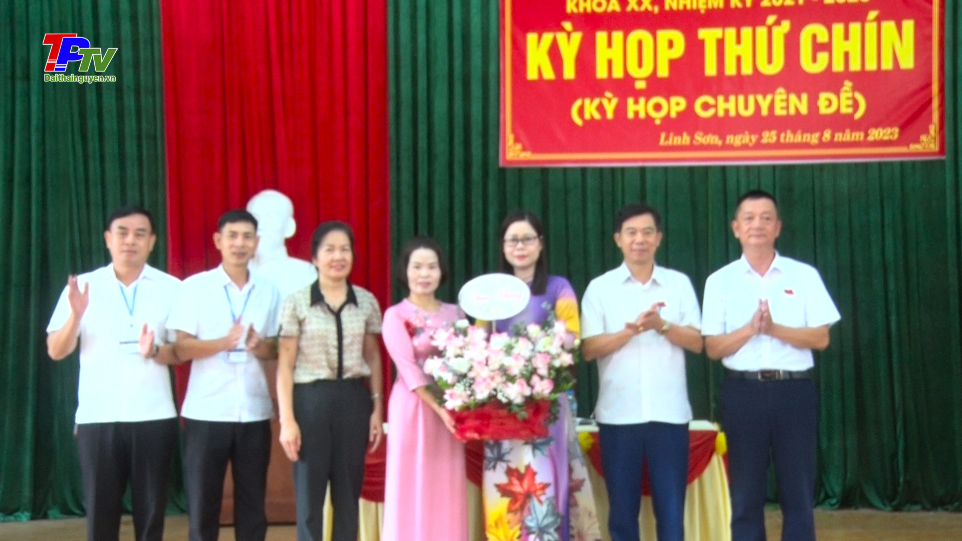 HĐND xã Linh Sơn tổ chức Kỳ họp thứ Chín (Kỳ họp chuyên đề) khóa XX, nhiệm kỳ 2021 - 2026.