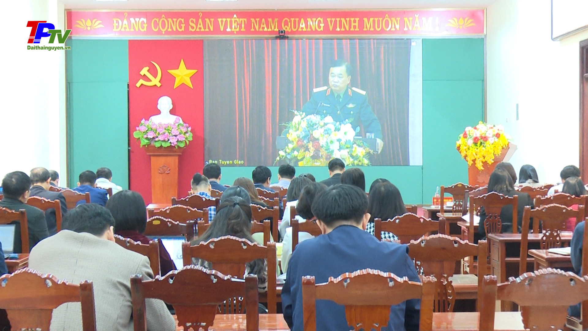 Hội nghị Báo cáo viên Trung ương tháng 3