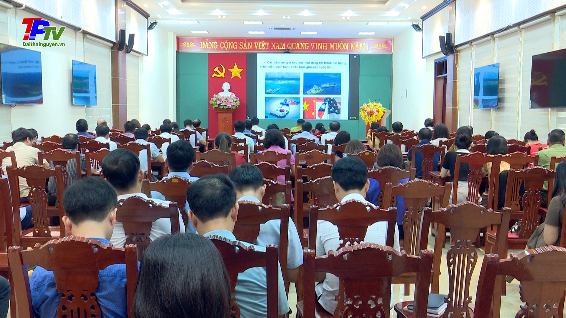 Hội nghị Báo cáo viên tháng 9 năm 2023