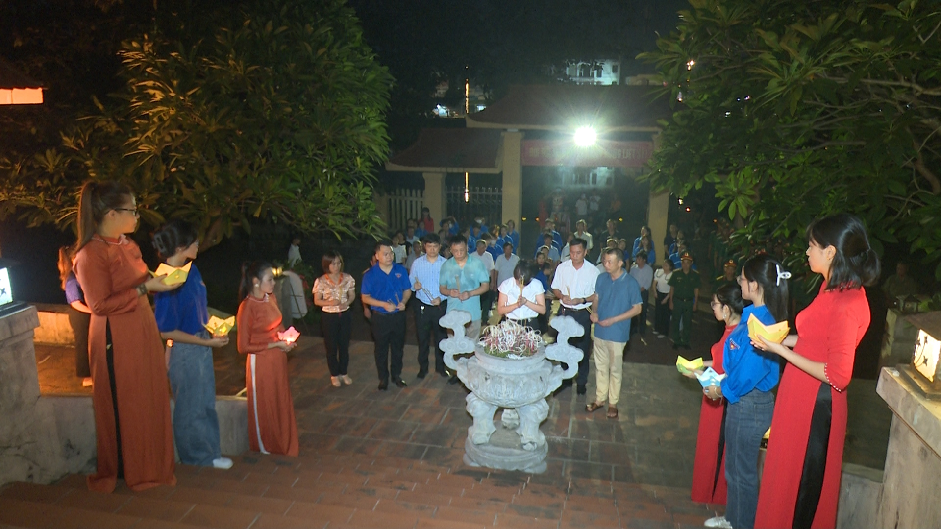 Phường Gia Sàng thắp nến tri ân các anh hùng liệt sỹ