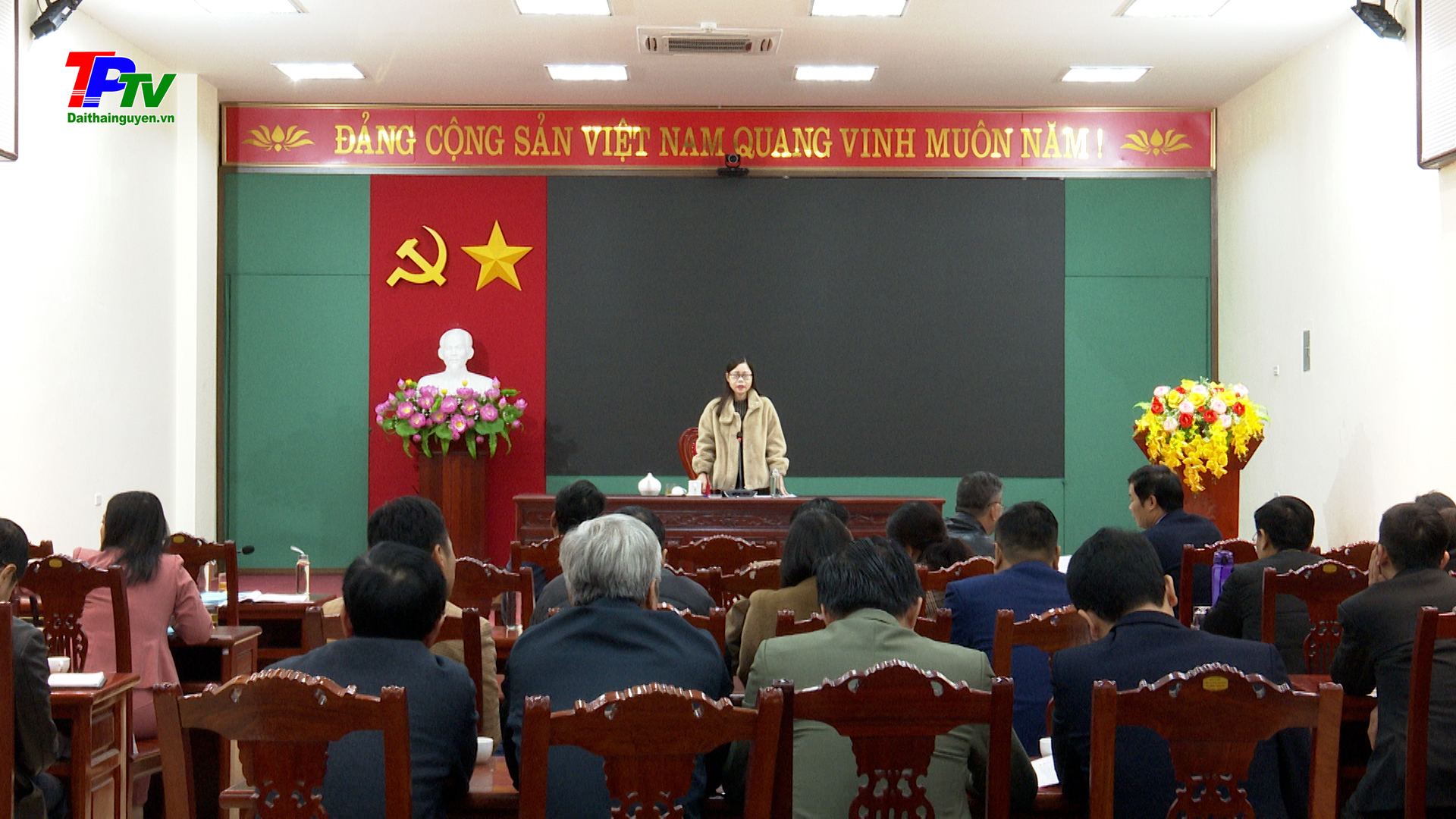 Sôi nổi phiên thảo luận tổ tại kỳ họp thứ mười bốn HĐND thành phố Thái Nguyên khóa XIX