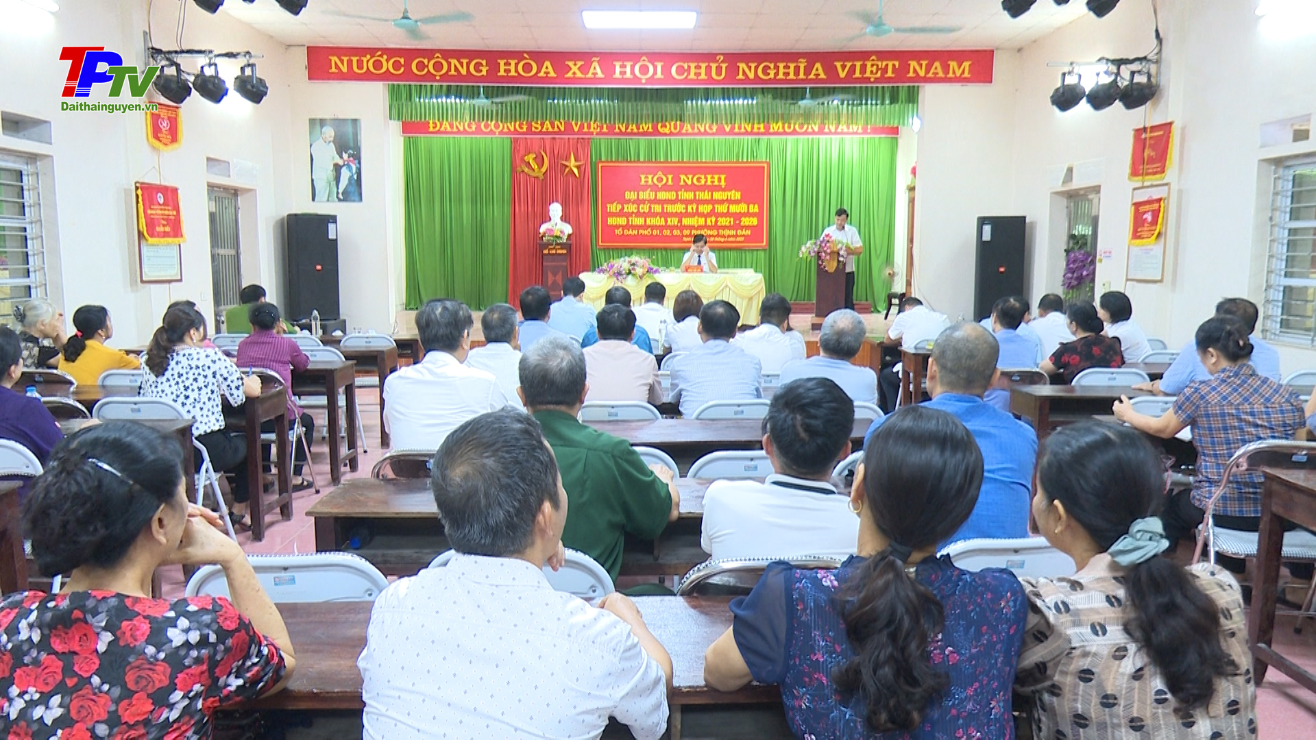 Đại biểu HĐND tỉnh Thái Nguyên tiếp xúc cử tri phường Thịnh Đán.