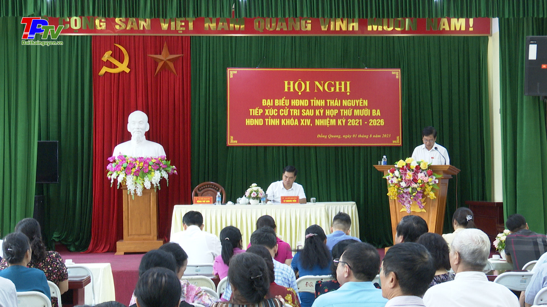 Đại biểu HĐND tỉnh tiếp xúc cử tri phường Đồng Quang.