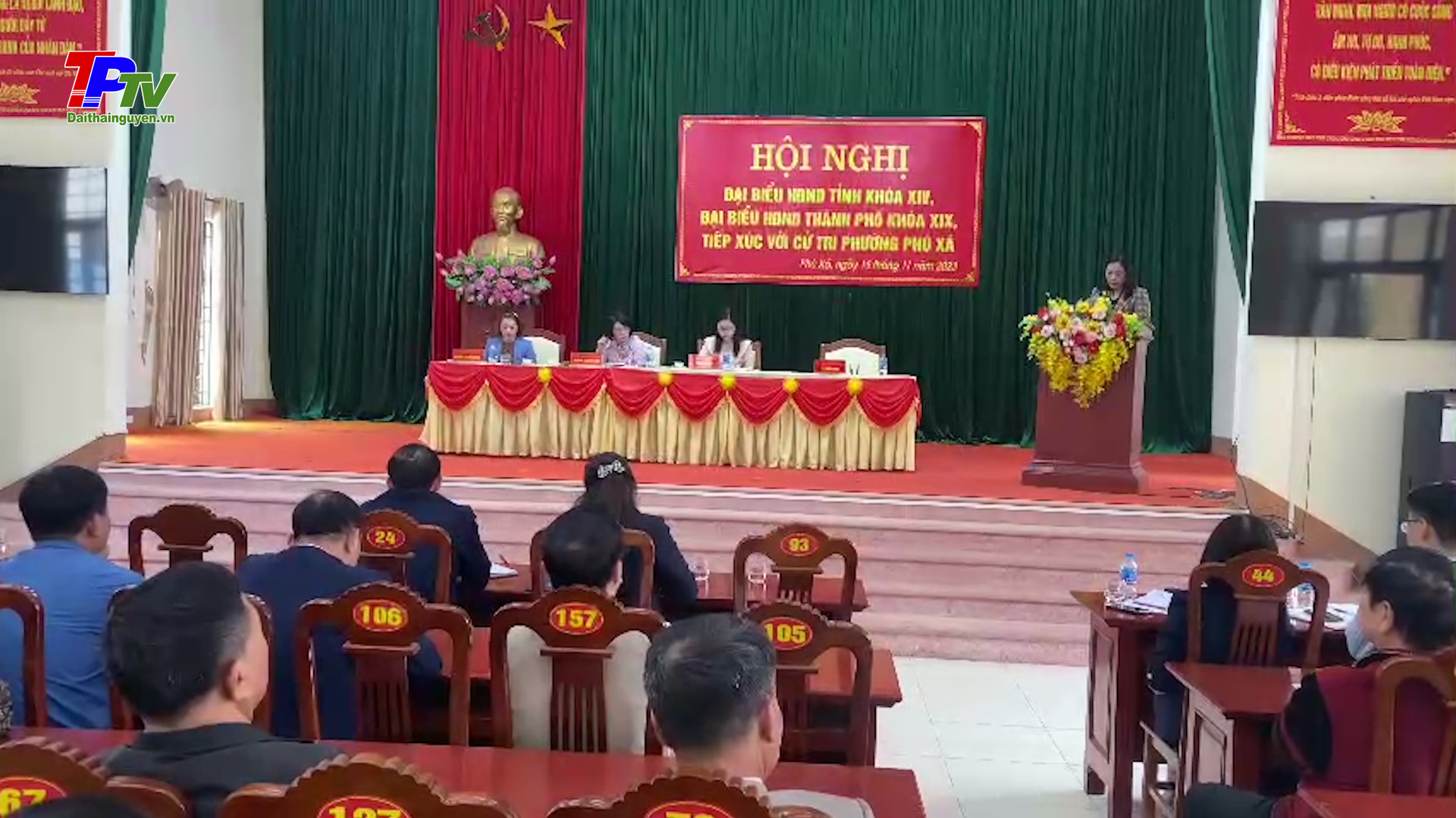 Đại biểu HĐND tỉnh và thành phố tiếp xúc cử tri phường Phú Xá