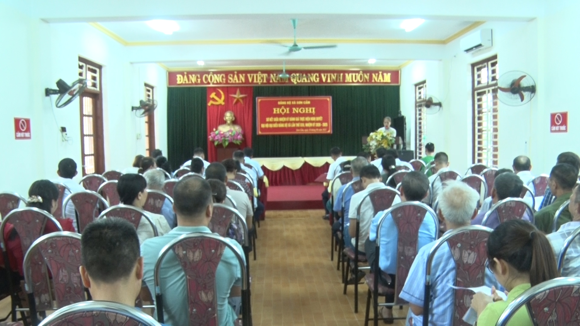 Đảng ủy xã Sơn Cẩm sơ kết giữa nhiệm kỳ thực hiện Nghị quyết Đại hội Đảng bộ xã khóa XXII