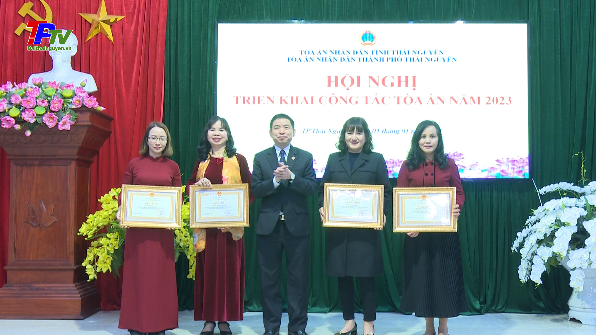 Tòa án Nhân dân thành phố Thái Nguyên triển khai công tác năm 2023.