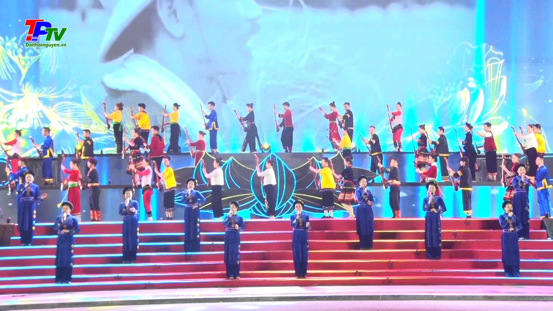 Tổng duyệt chương trình nghệ thuật tại Lễ kỷ niệm 60 năm Ngày Bác Hồ về thăm tỉnh Thái Nguyên