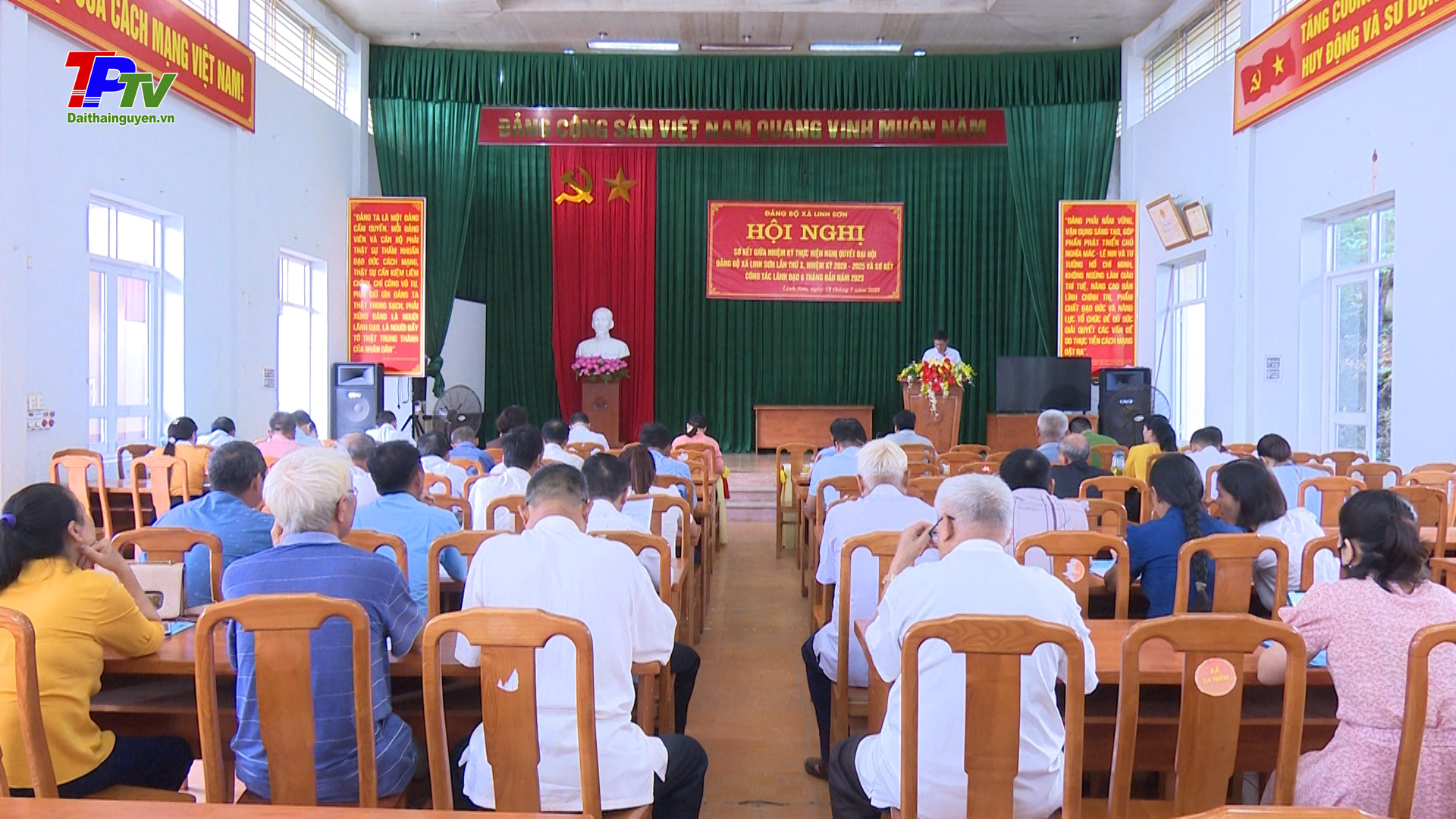 Sơ kết giữa nhiệm kỳ thực hiện Nghị quyết Đại hội Đảng bộ xã Linh Sơn lần thứ X.