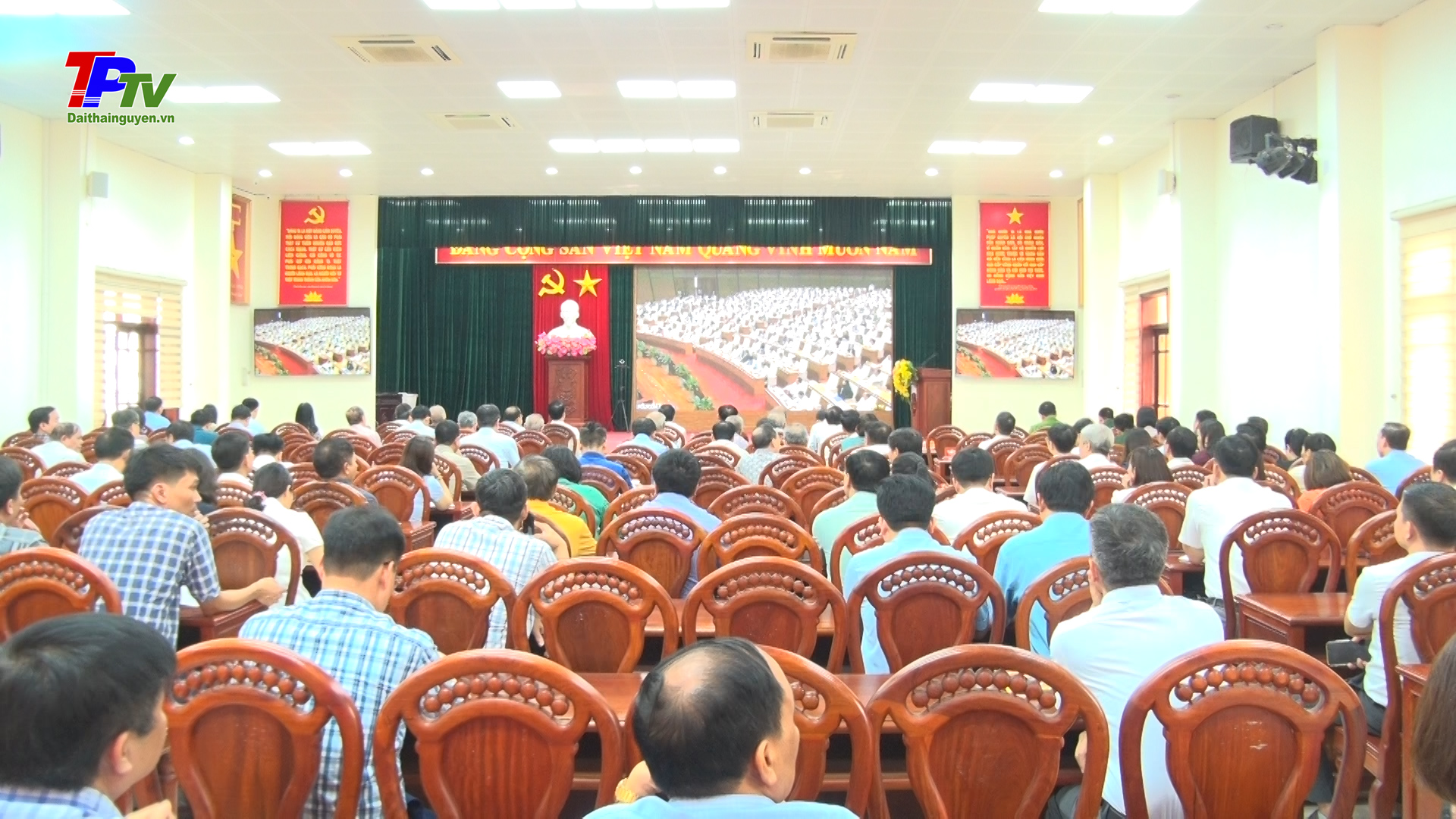 Quán triệt Quy định số 144 về chuẩn mực đạo đức cách mạng của cán bộ, đảng viên trong giai đoạn mới.