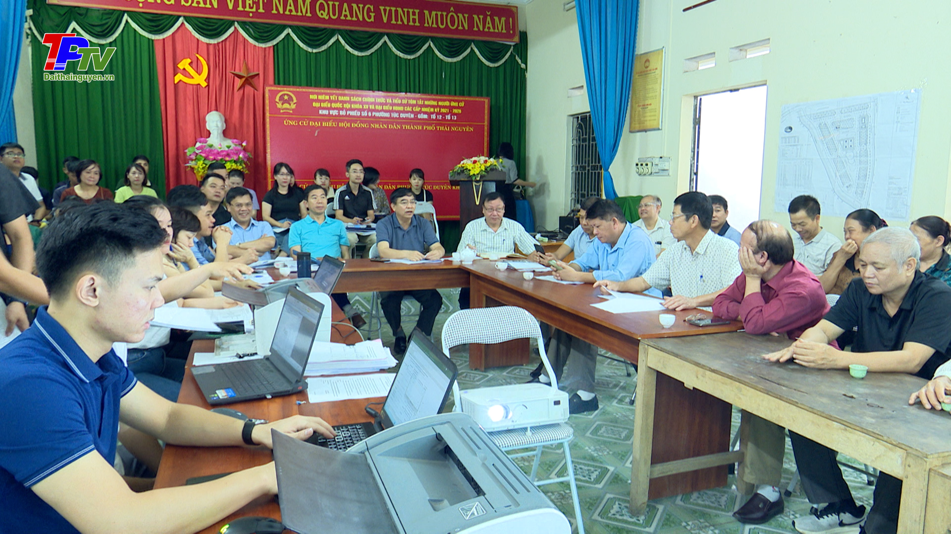 Kiểm điểm tiến độ thực hiện thu hồi đất, bồi thường GPMB Khu dân cư tổ 13, Khu tái định cư 7C phường Túc Duyên.