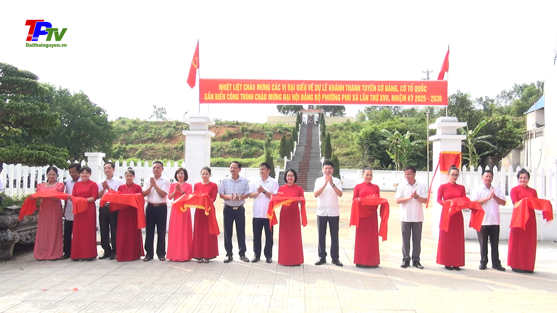 Phường Phú Xá khánh thành tuyến đường cờ Đảng, cờ Tổ Quốc.