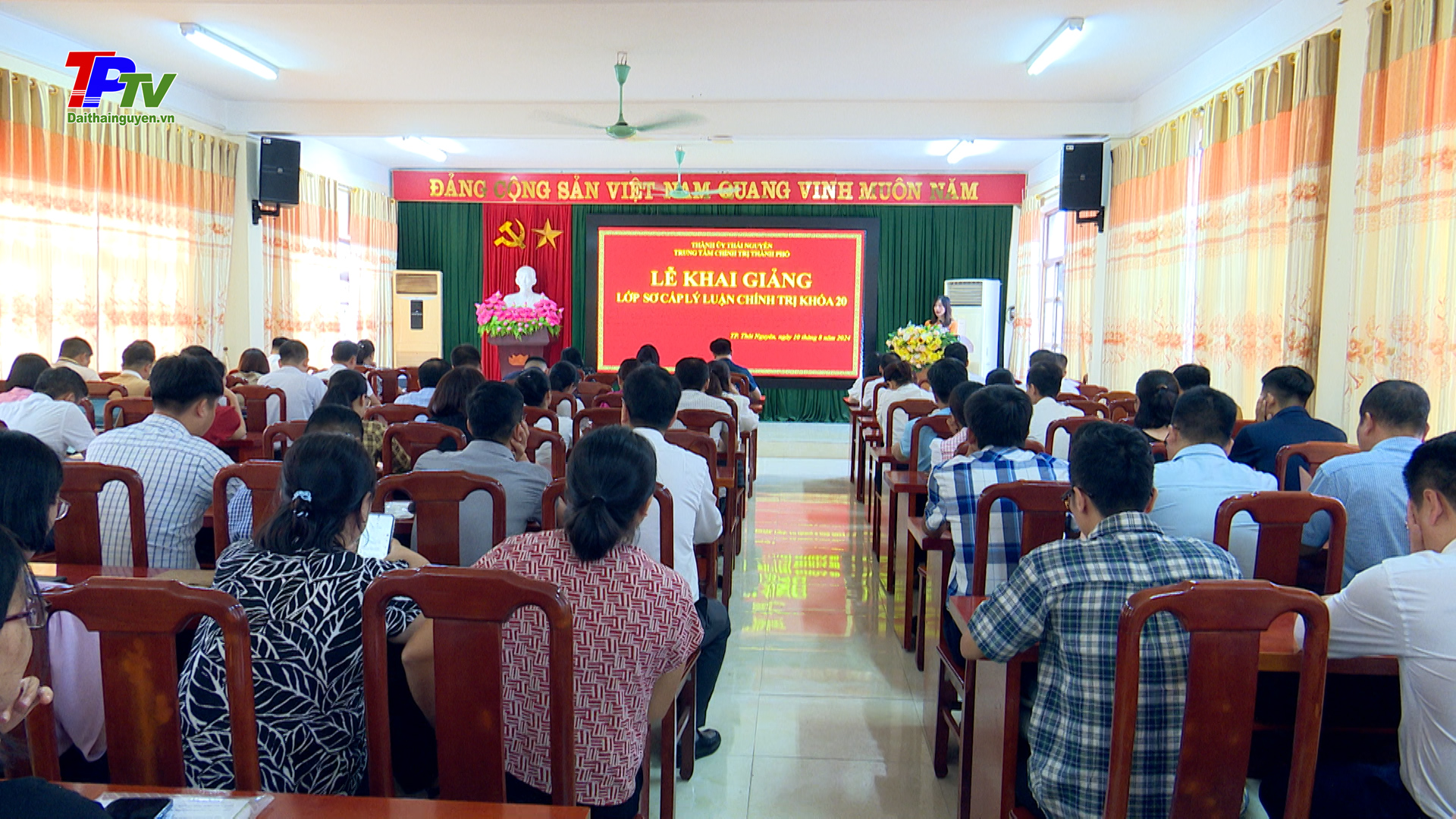 Khai giảng lớp Sơ cấp lý luận chính trị, khóa 20