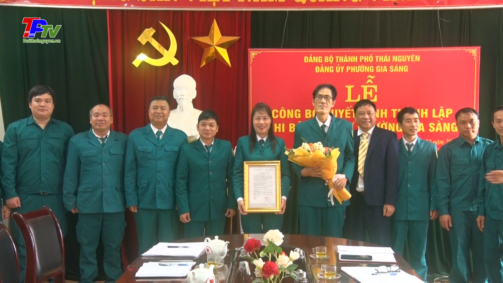 Đảng ủy phường Gia Sàng: Công bố Quyết định thành lập Chi bộ Quân sự phường.