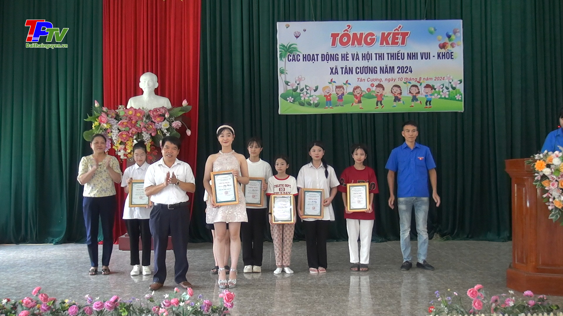 Tổng kết hoạt động hè và Hội thi thiếu nhi vui khỏe xã Tân Cương.