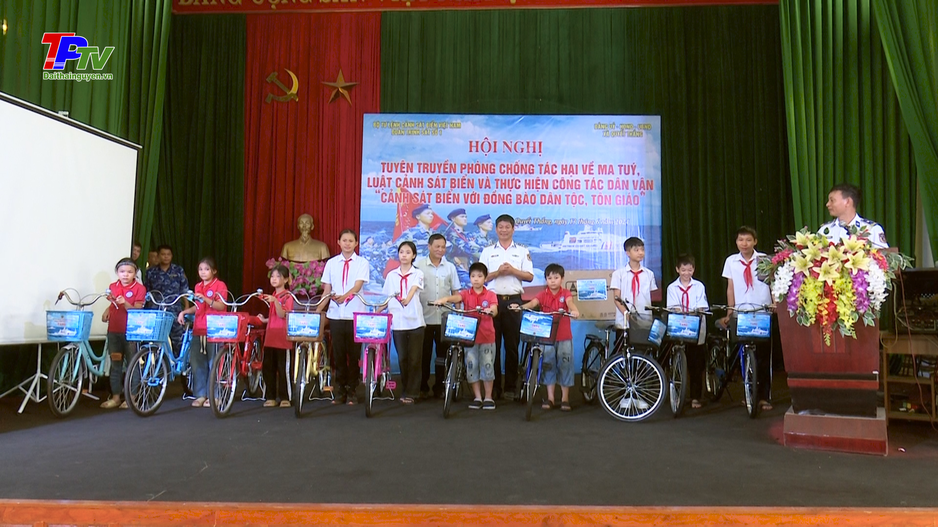 Tuyên truyền biển đảo và thực hiện công tác dân vận 