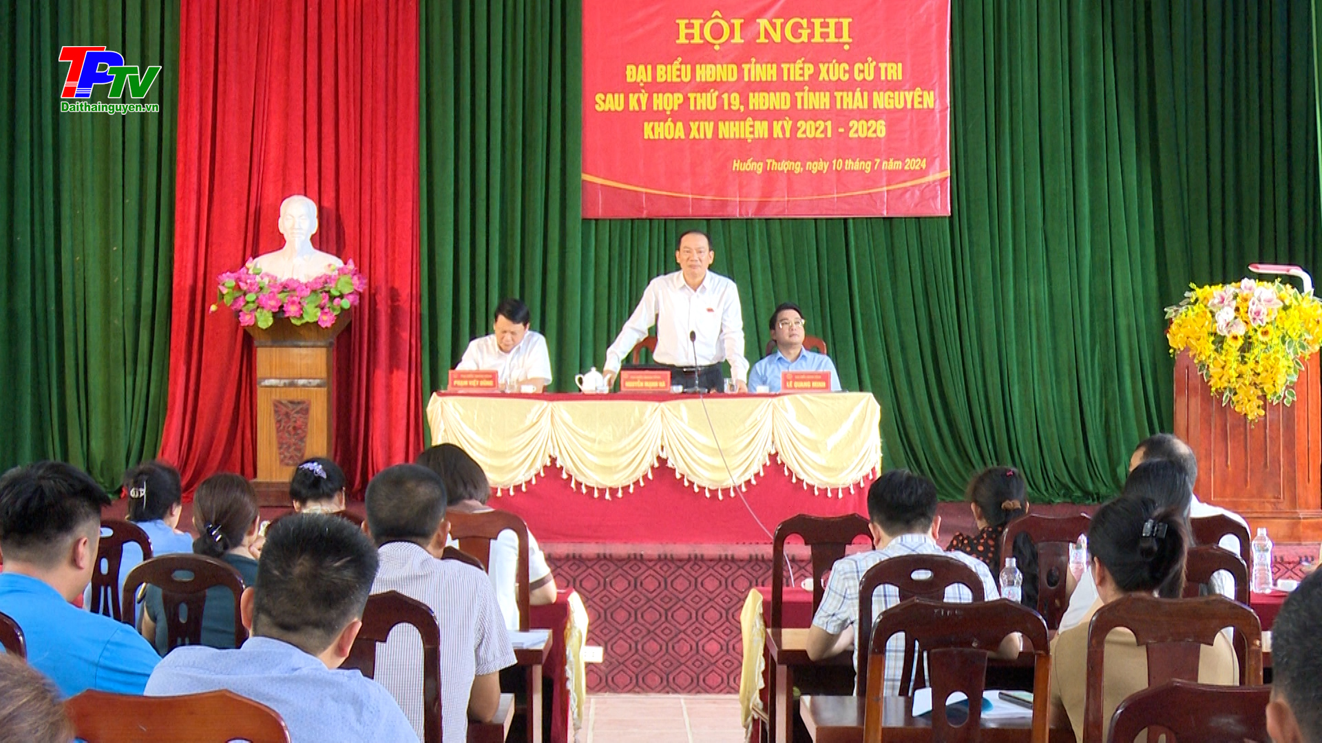 Tiếp xúc cử tri xã Huống Thượng sau Kỳ họp thứ 19, HĐND tỉnh khóa XIV.