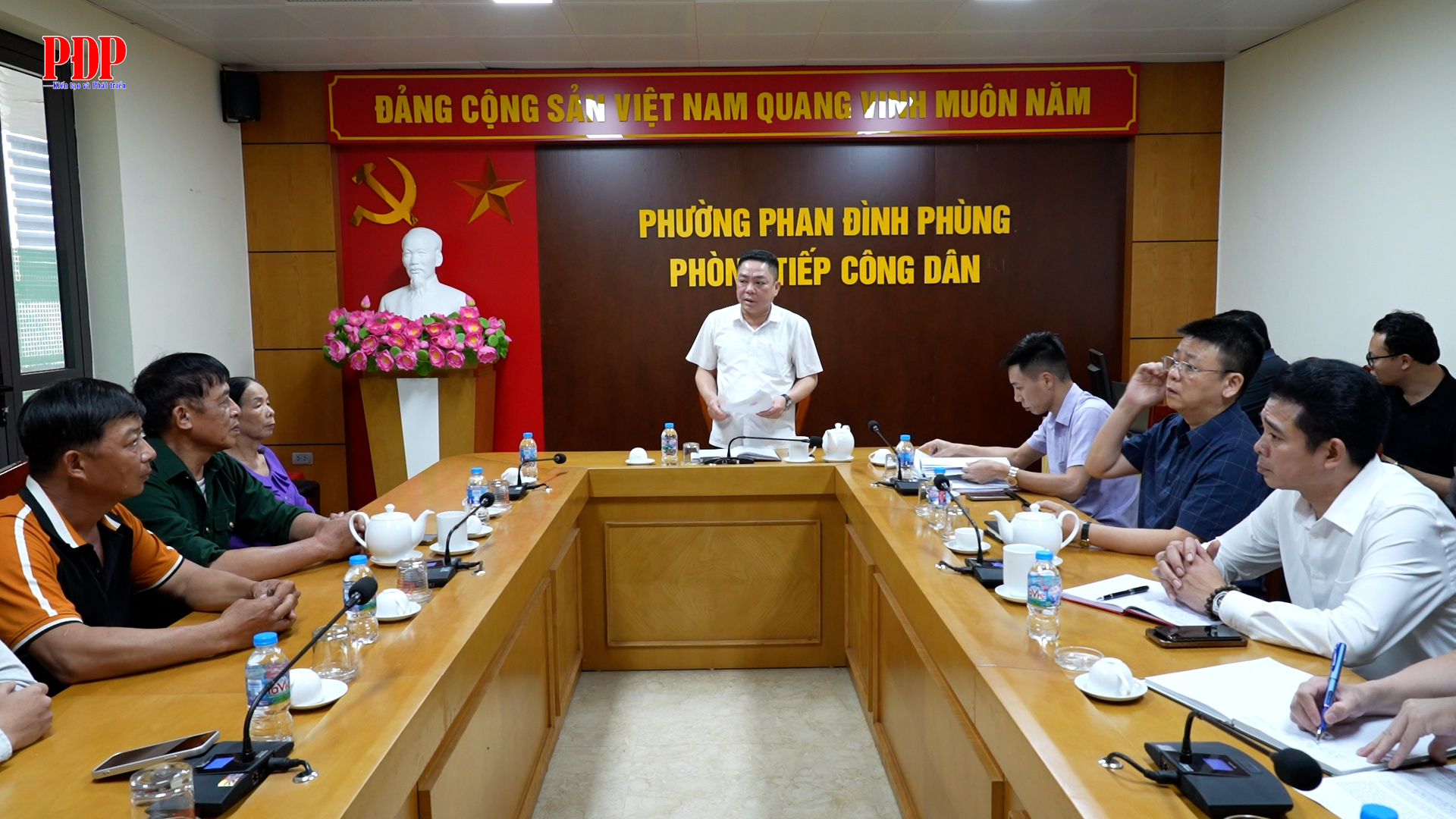 Đối thoại giải quyết vướng mắc về công tác bồi thường, hỗ trợ GPMB đối với hộ ông Nguyễn Mạnh Cầm và bà Hoàng Thị Mưu tổ 54, phường Phan Đình Phùng