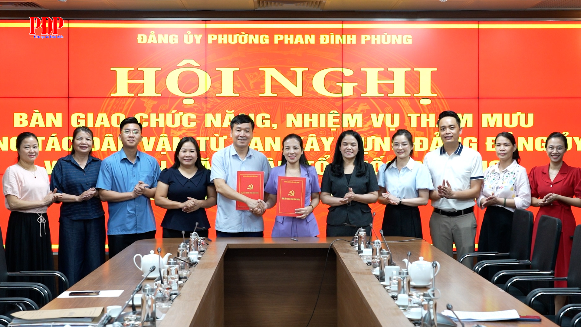 Bàn giao chức năng, nhiệm vụ tham mưu công tác dân vận từ Ban xây dựng Đảng Đảng ủy về ủy ban MTTQ phường.