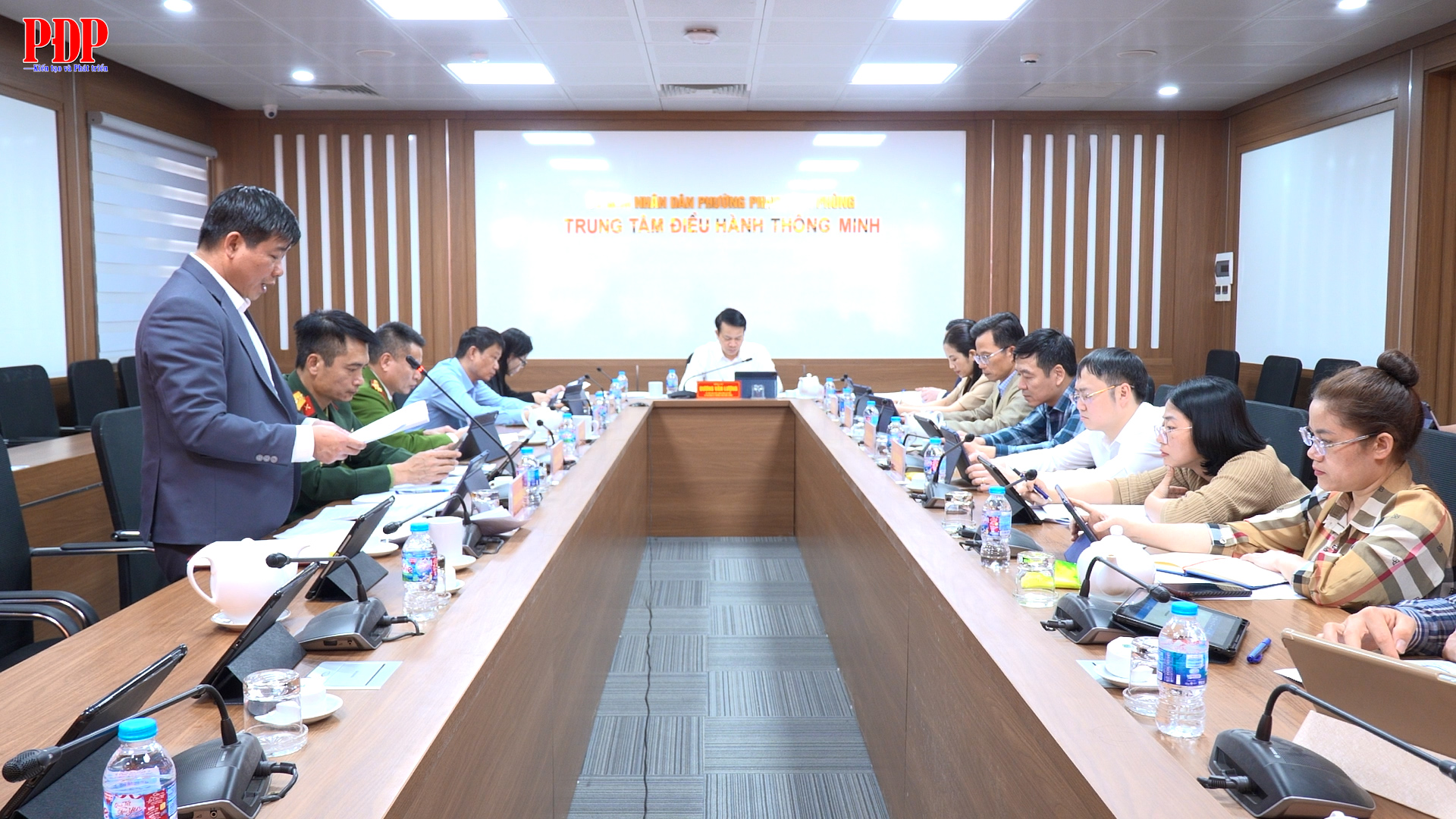 Ban Thường vụ Đảng uỷ, Ban chấp hành Đảng bộ phường Phan Đình Phùng: cho ý kiến vào nhiều nội dung quan trọng.