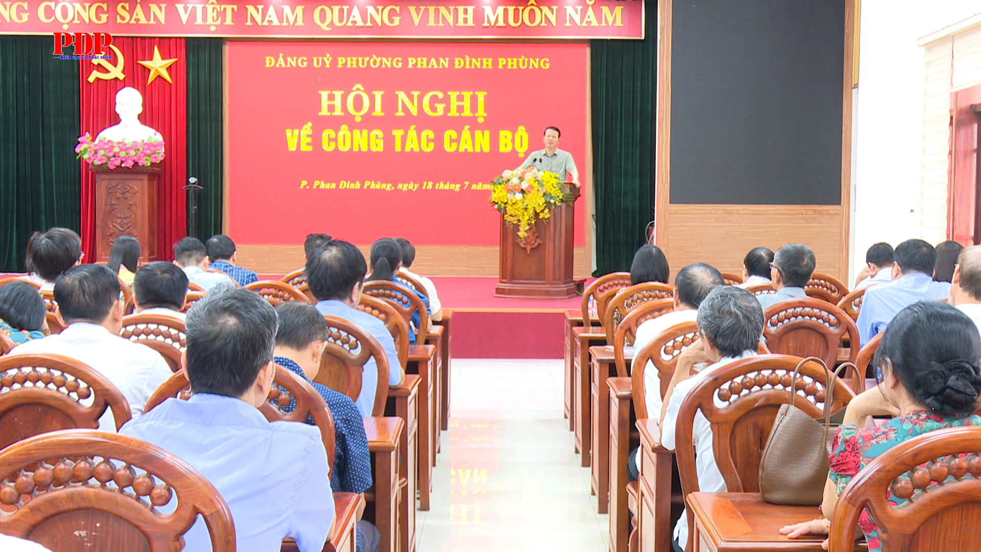 Đảng ủy phường Phan Đình Phùng, thực hiện quy trình 5 bước về công tác cán bộ.