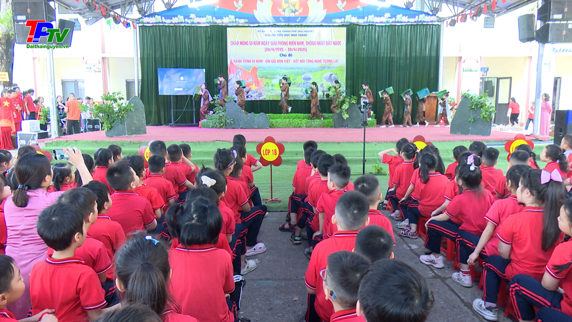 Hành trình 50 năm - Giữ gìn hồn Việt - Kết nối công nghệ tương lai.