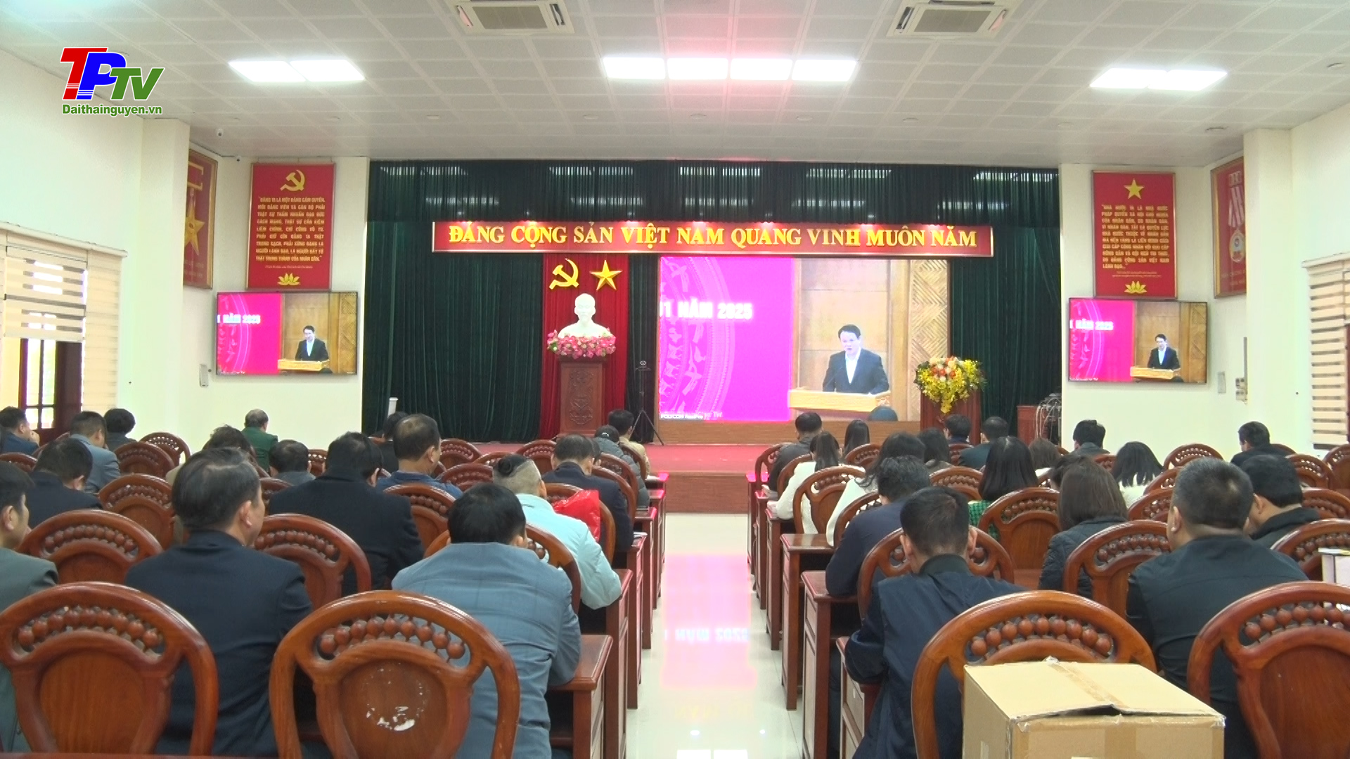 Hội nghị Báo cáo viên Trung ương tháng 1/2025.