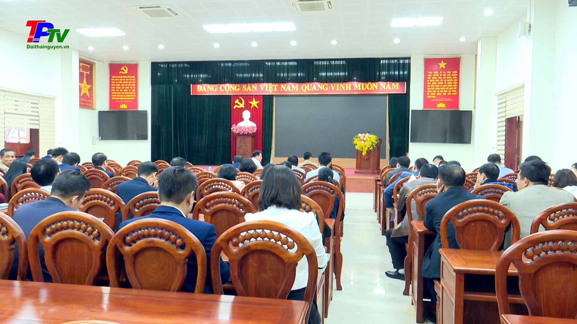 Kiểm điểm tiến độ thực hiện đợt cao điểm triển khai nhiệm vụ Đề án 06.