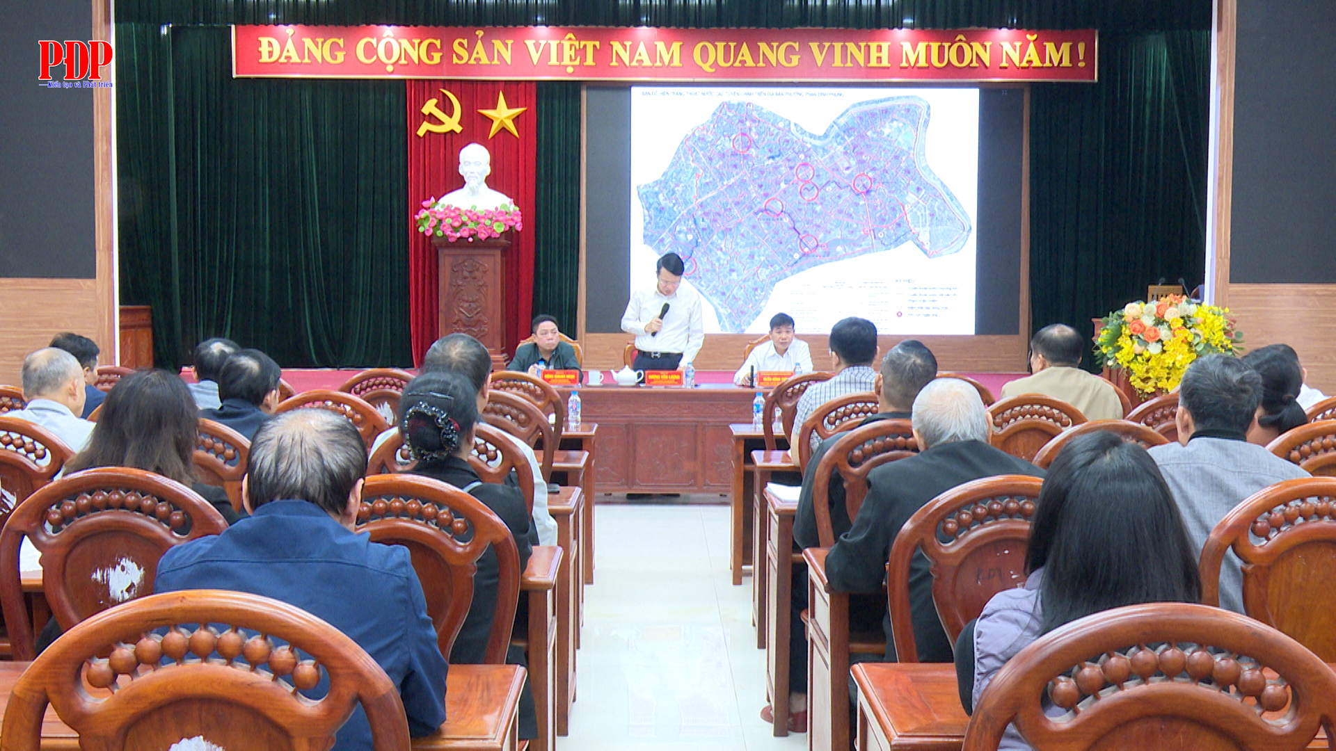 Kiểm điểm tiến độ thực hiện công tác kiểm tra, tháo dỡ các công trình lấn chiếm hành lang suối, cống thoát nước trên địa bàn phường Phan Đình Phùng