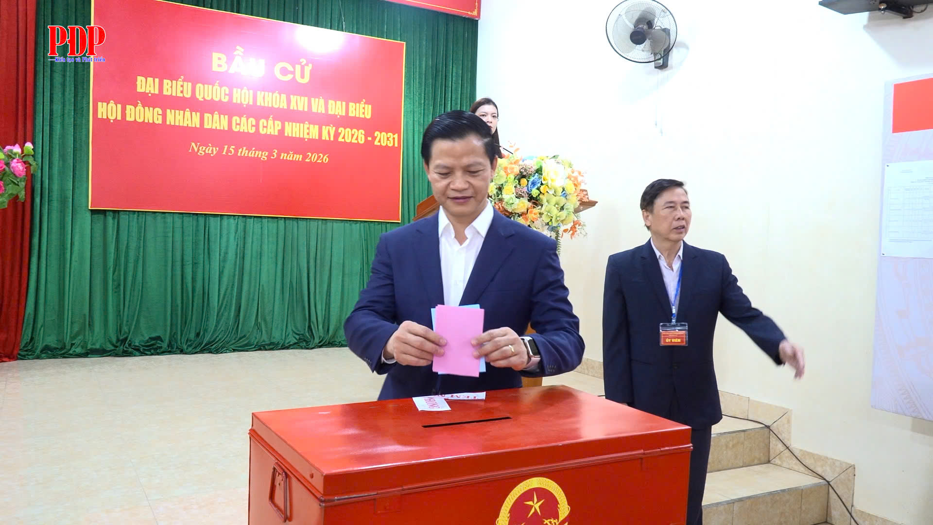 Khai mạc bầu cử đại biểu Quốc hội khóa XVI và đại biểu HĐND các cấp, nhiệm kỳ 2026-2031 tại khu vực bỏ phiếu số 13, phường Phan Đình Phùng 