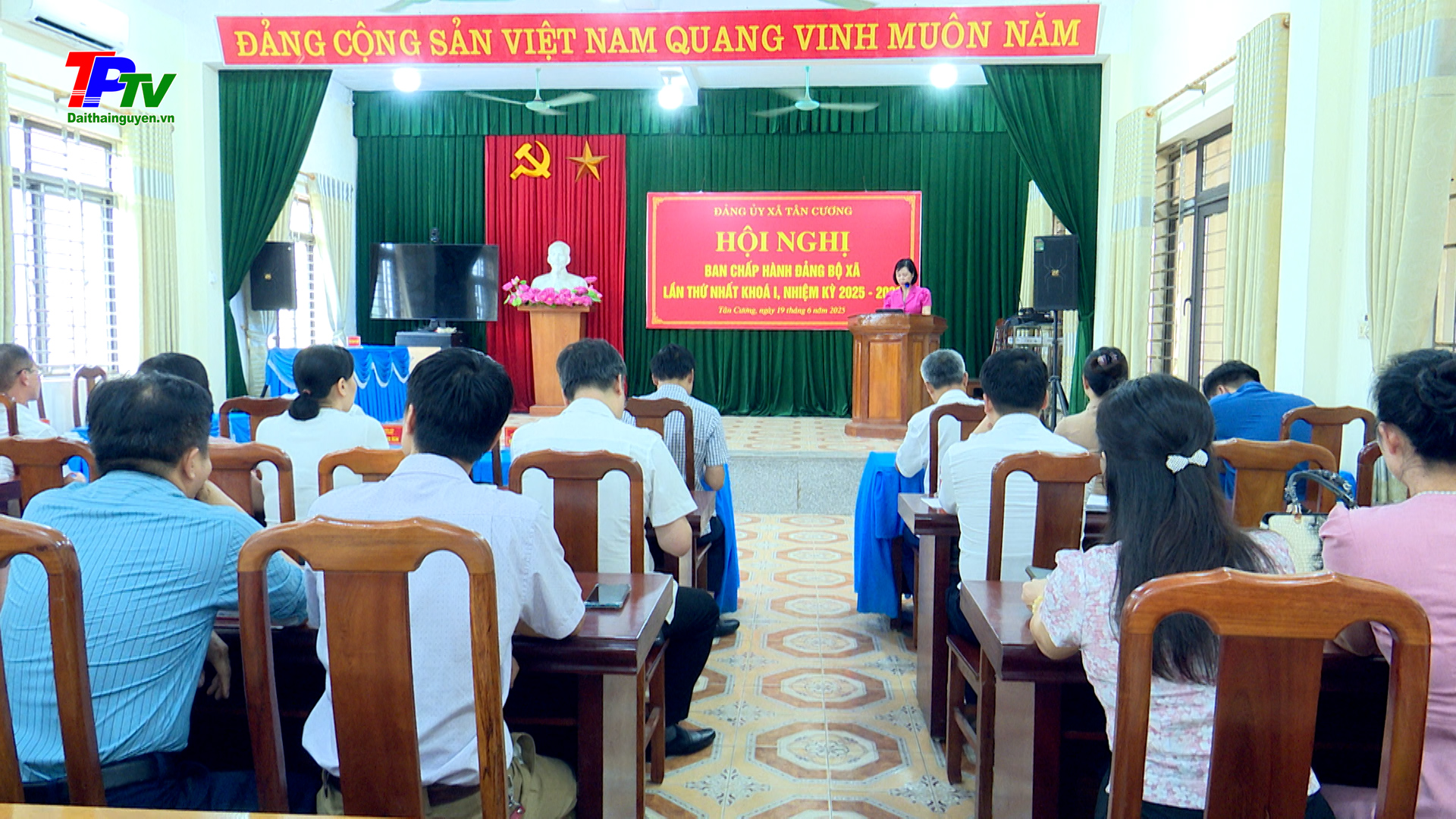 Vận hành thử nghiệm tổ chức bộ máy xã Tân Cương mới sau sáp nhập.