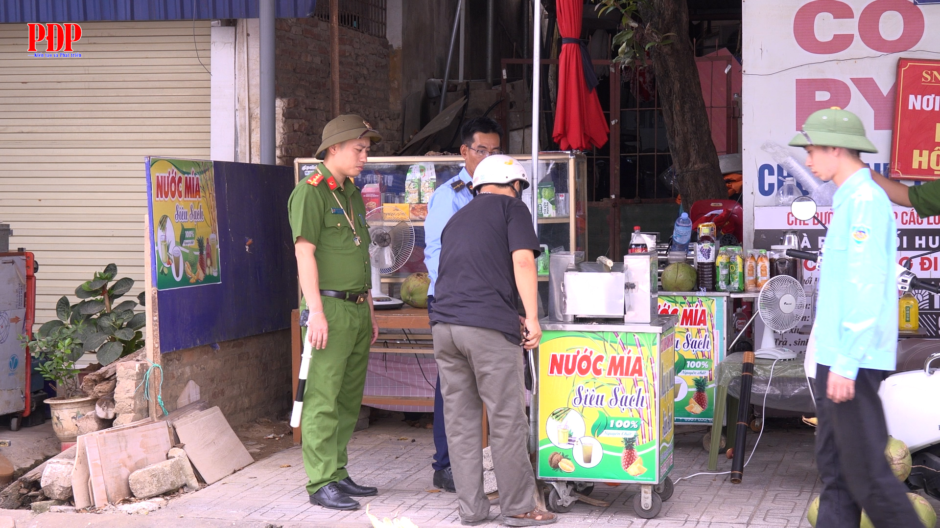 Phan Đình Phùng tăng cường xử lý các điểm nghẽn về trật tự đô thị