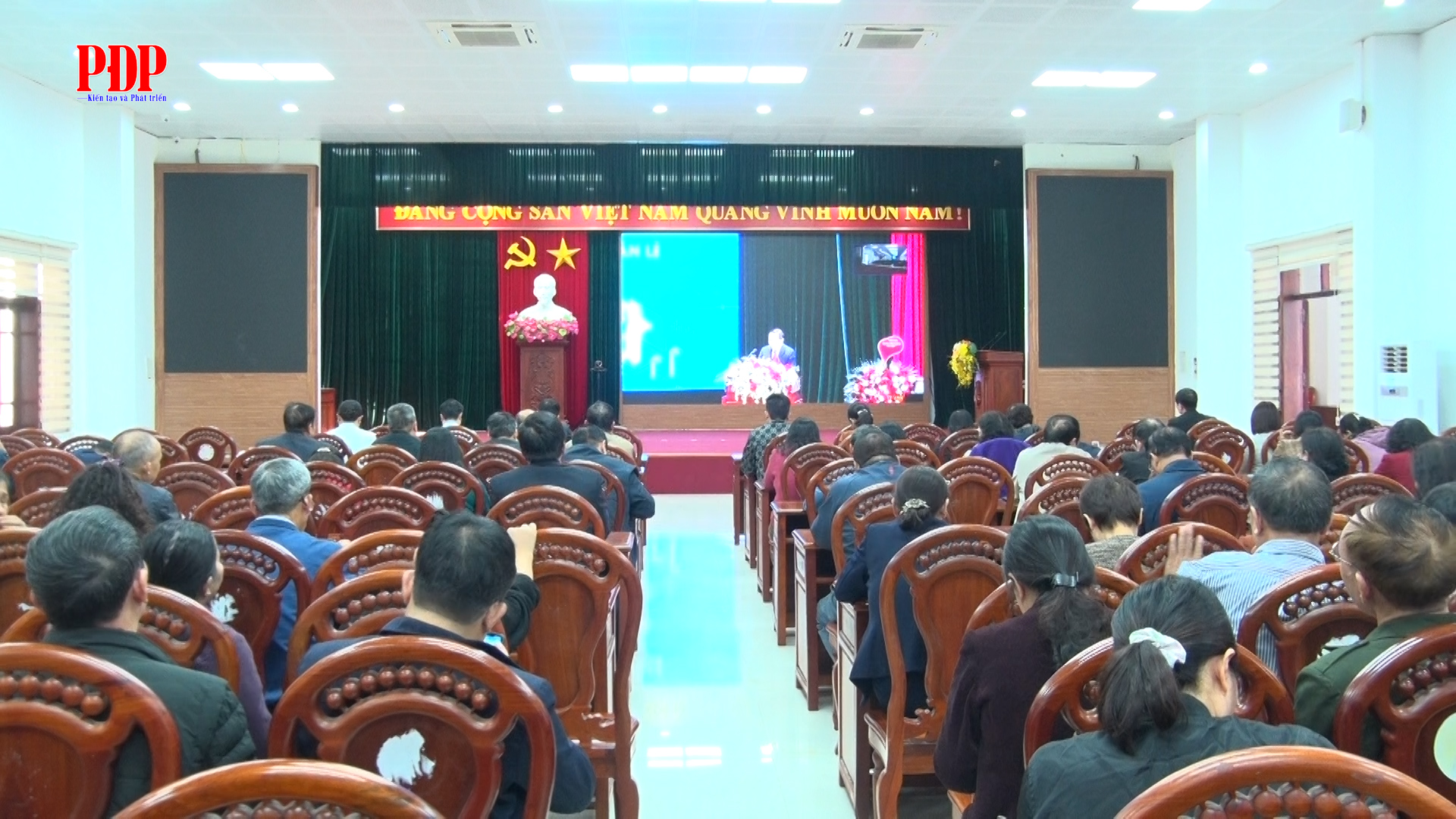 Thái Nguyên triển khai kế hoạch phối hợp thí điểm hỗ trợ cửa hàng, hộ kinh doanh bán buôn, bán lẻ chuyển đổi số