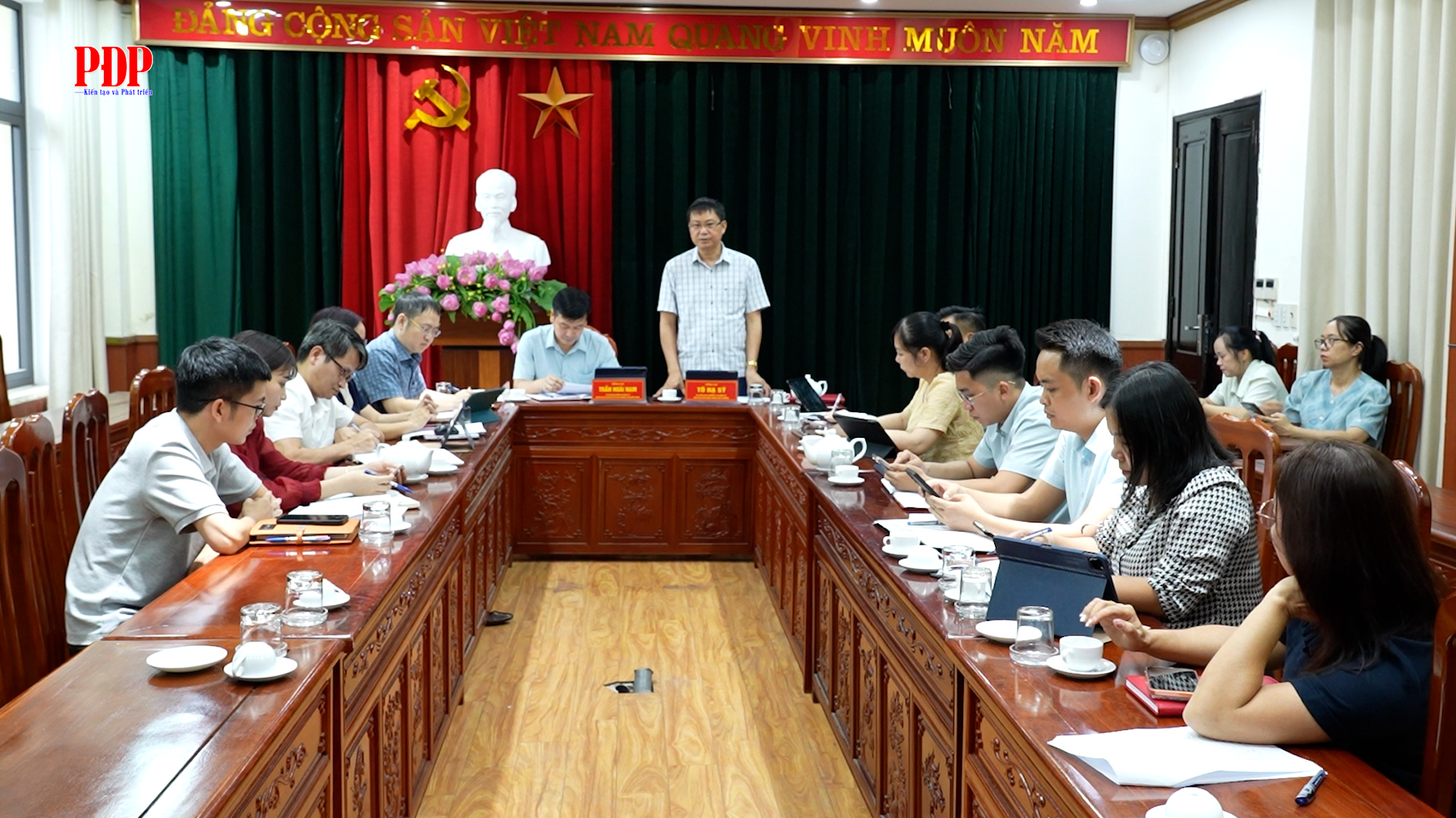 Thẩm tra các tài liệu phục vụ Kỳ họp thứ sáu (kỳ họp chuyên đề) HĐND phường Phan Đình Phùng khoá XI